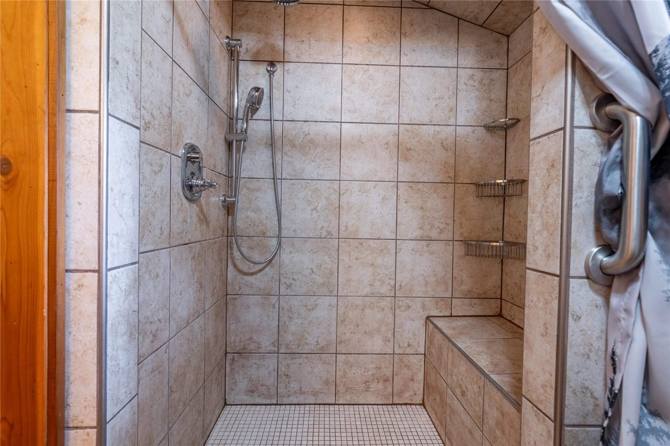 6367 Kootenai River Road Property Photo 22