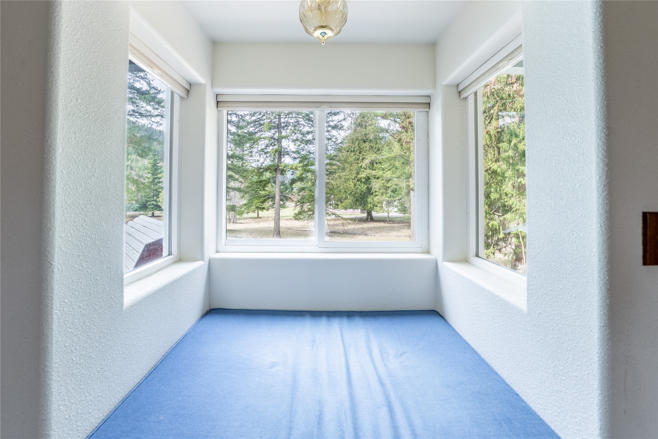 6367 Kootenai River Road Property Photo 26