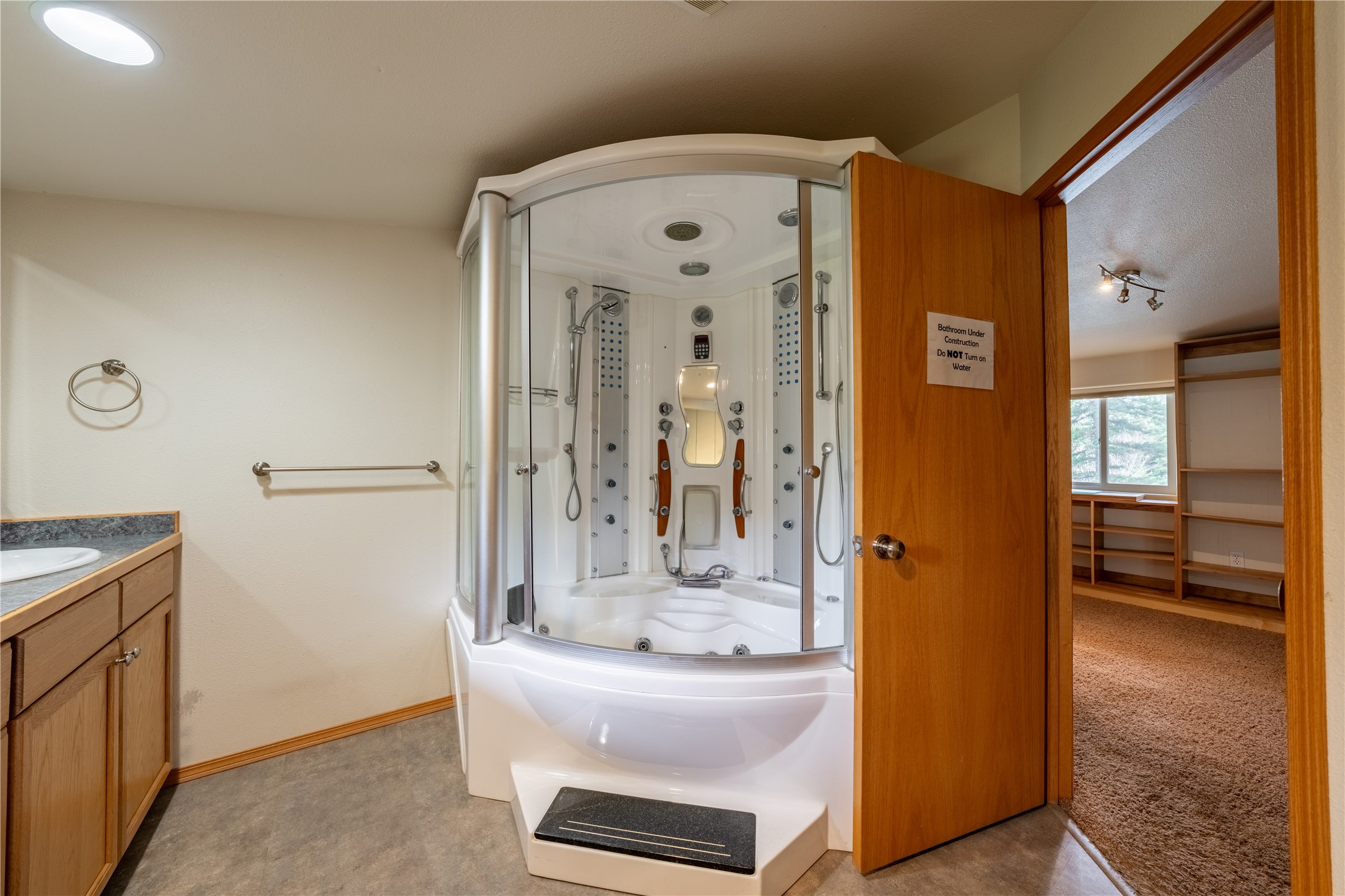 6367 Kootenai River Road Property Photo 31