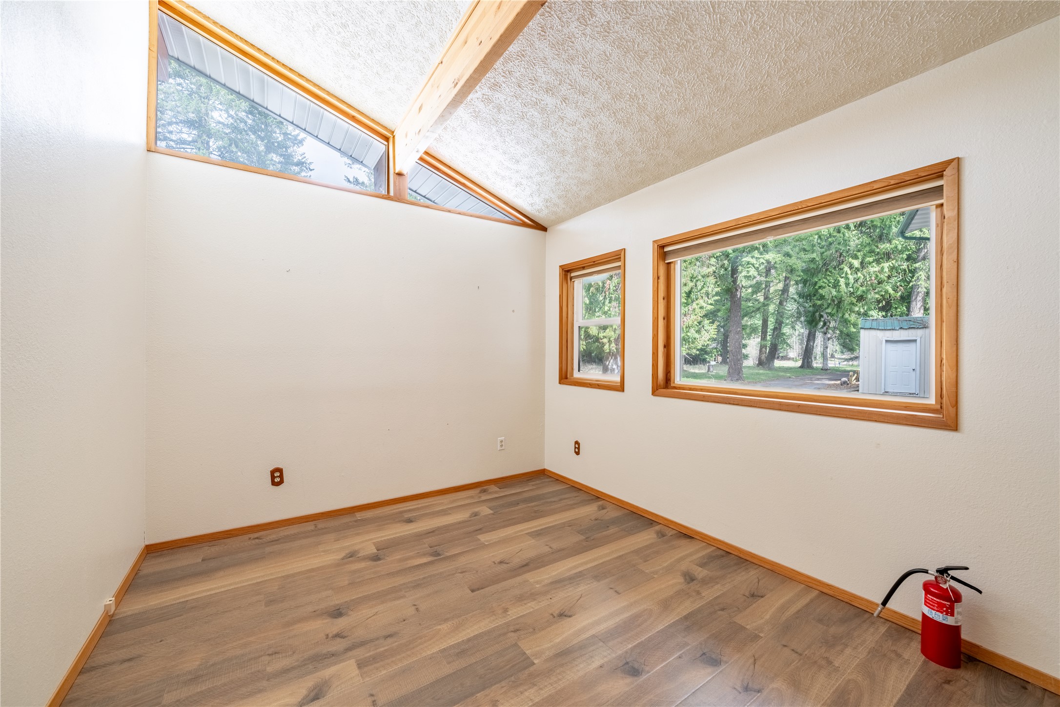 6367 Kootenai River Road Property Photo 36