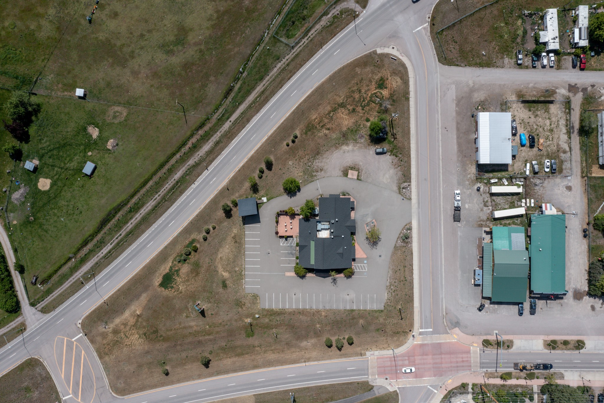 72532 N Couture Loop Property Photo 3