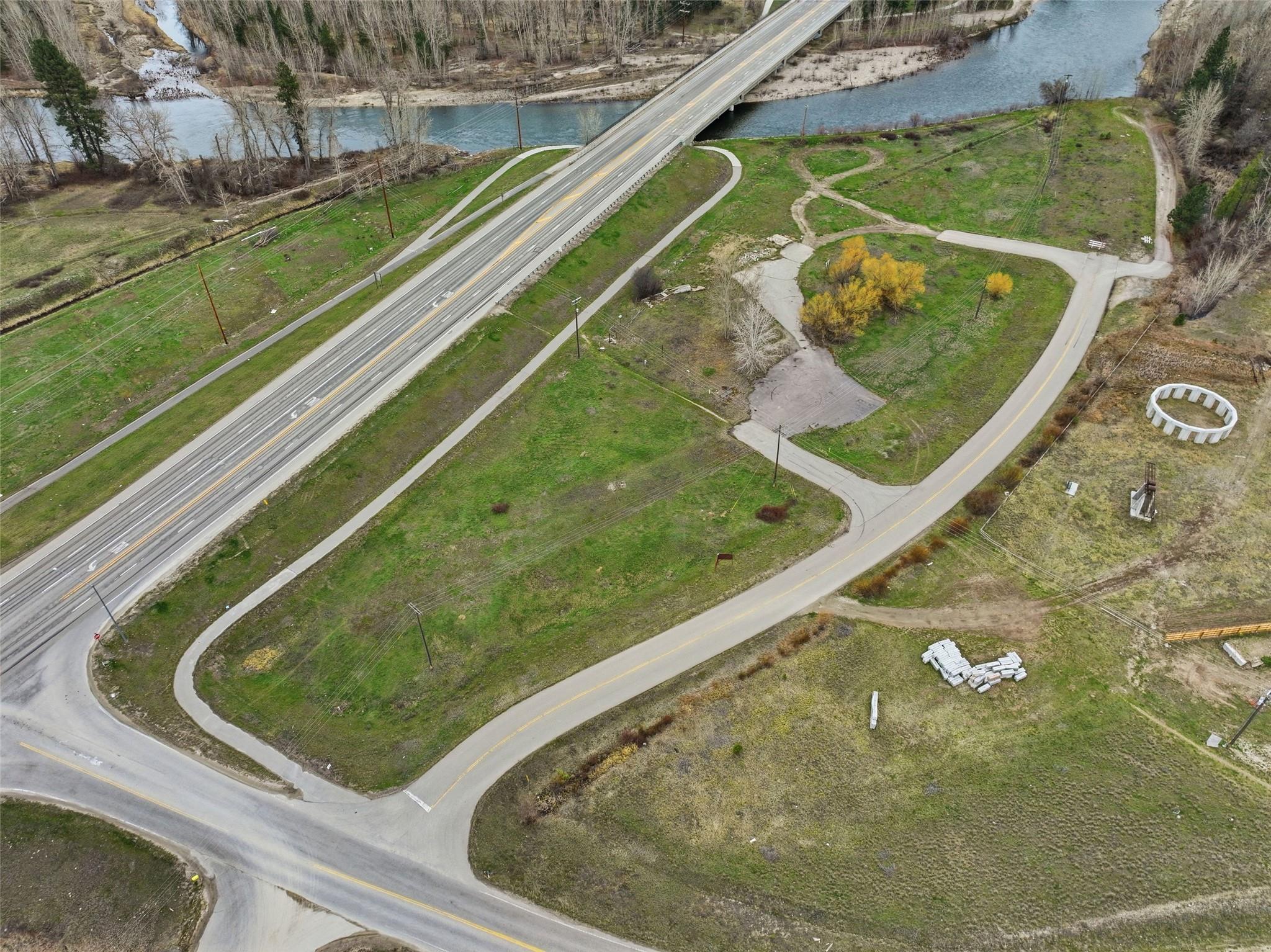 464 Old Bridge Road Property Photo 16