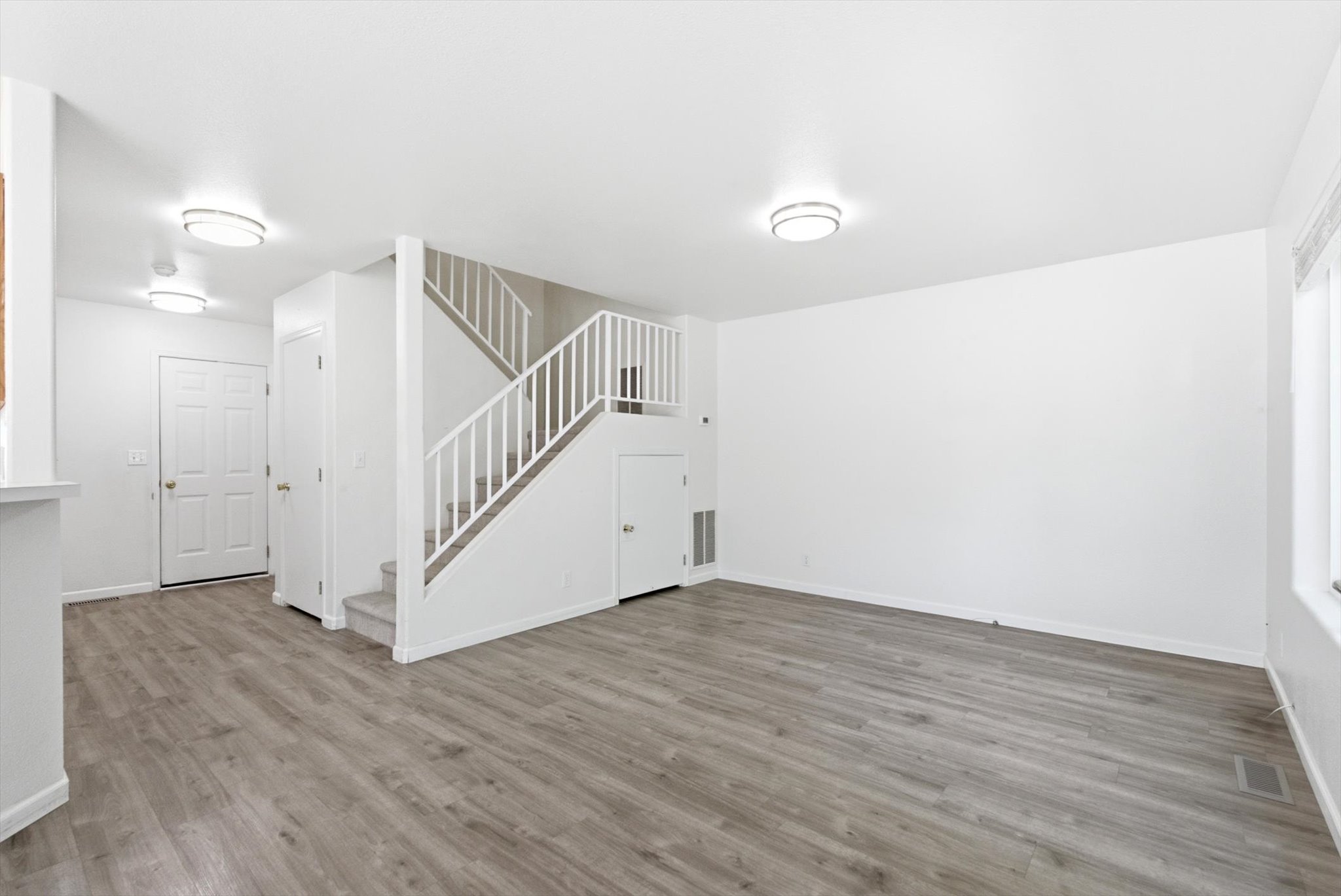 111 Bing Court Property Photo 2