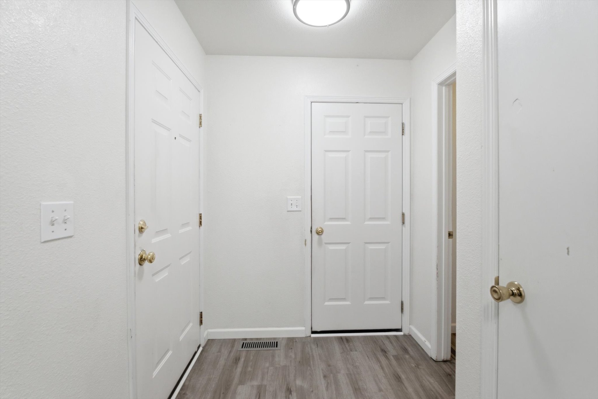 111 Bing Court Property Photo 3