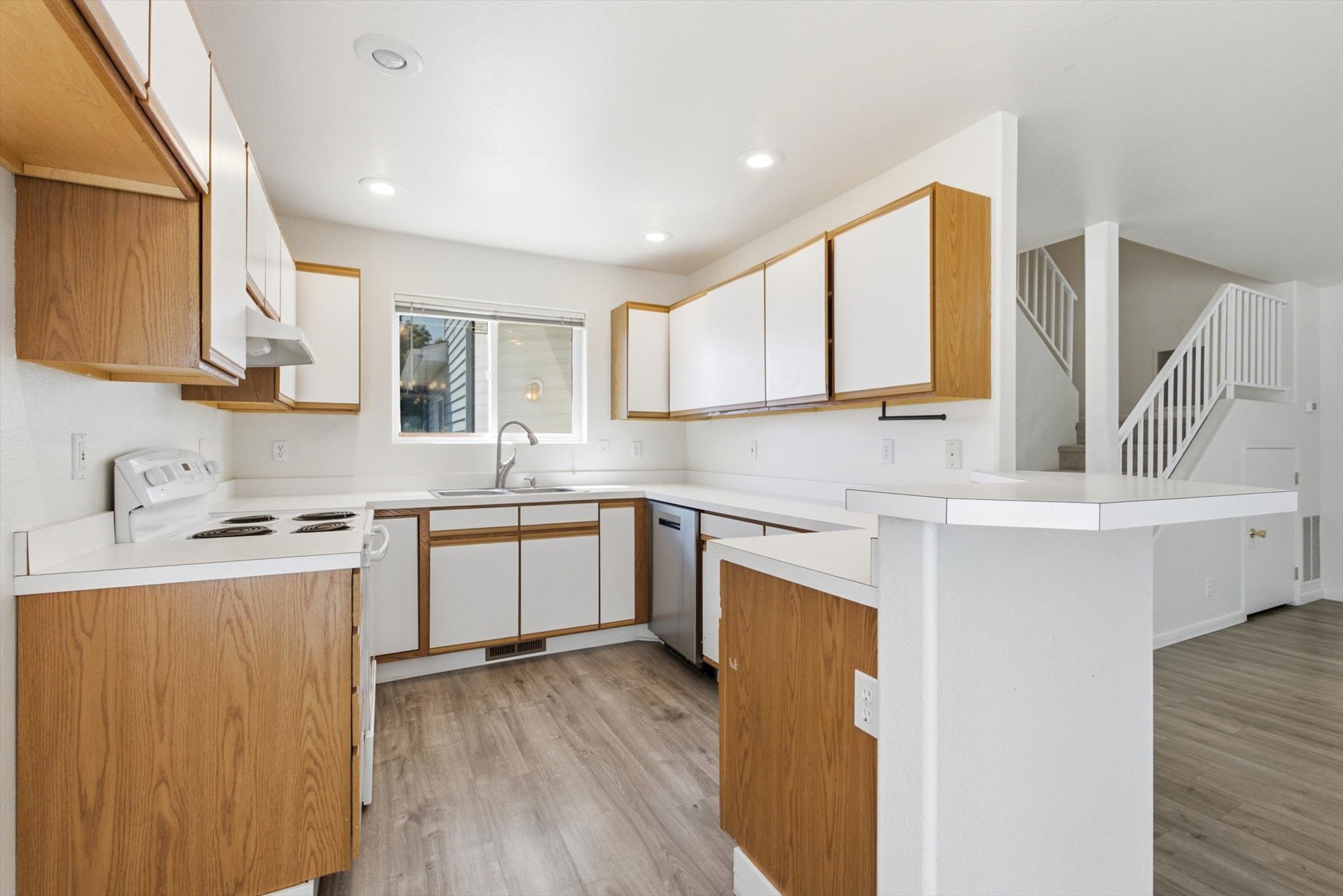 111 Bing Court Property Photo 6