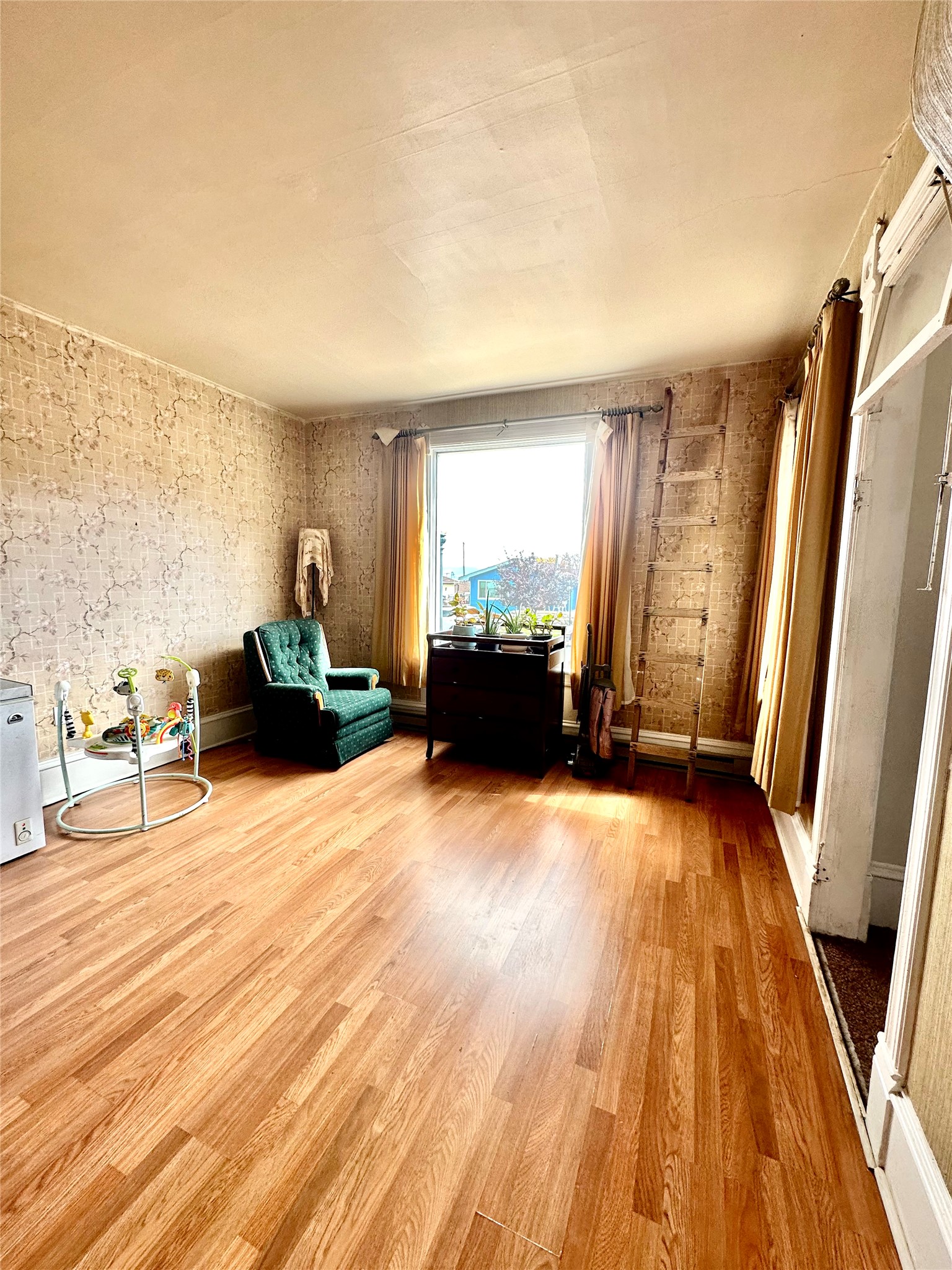624 Cherry Street Property Photo 2