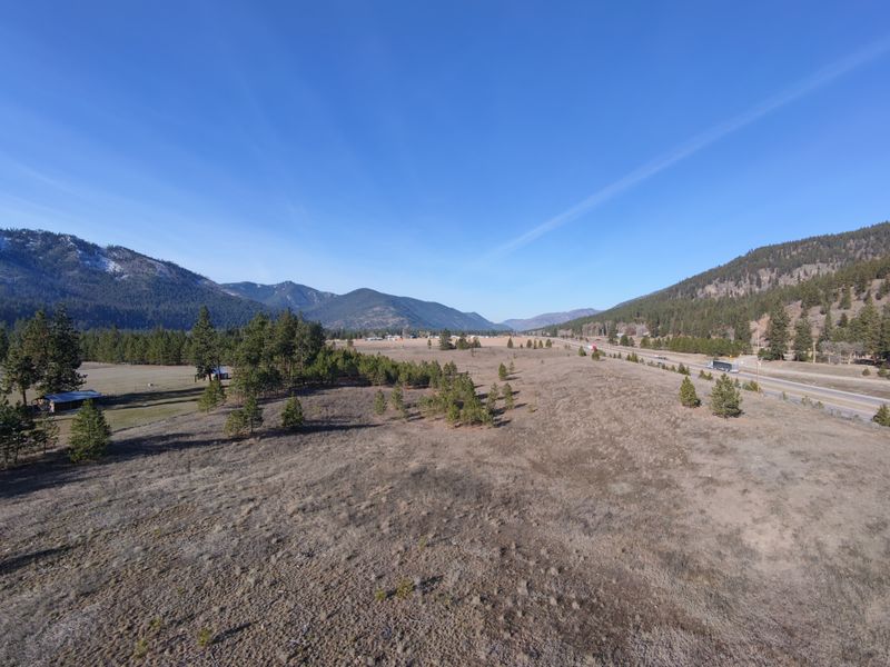 Nka River Bend Road N Property Photo 13