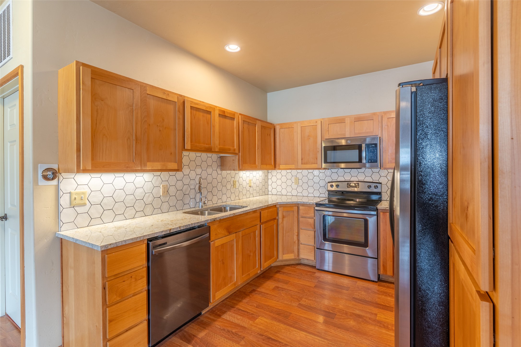 6211 Shiloh Avenue H Property Photo 15