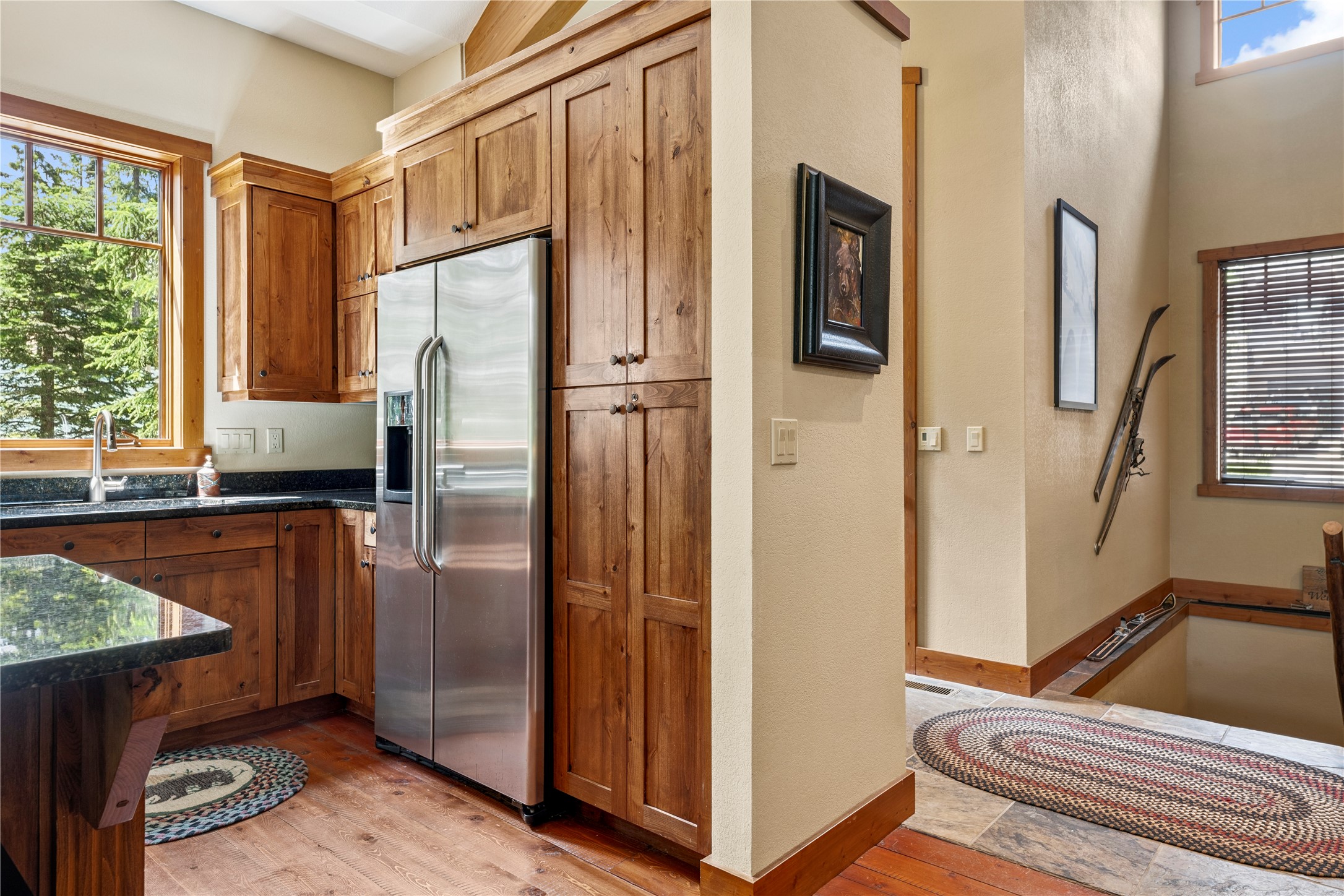 3813 Tamarack Avenue B Property Photo 12