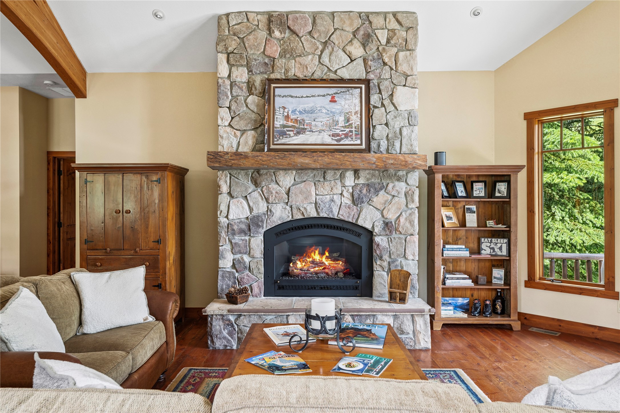 3813 Tamarack Avenue B Property Photo 20