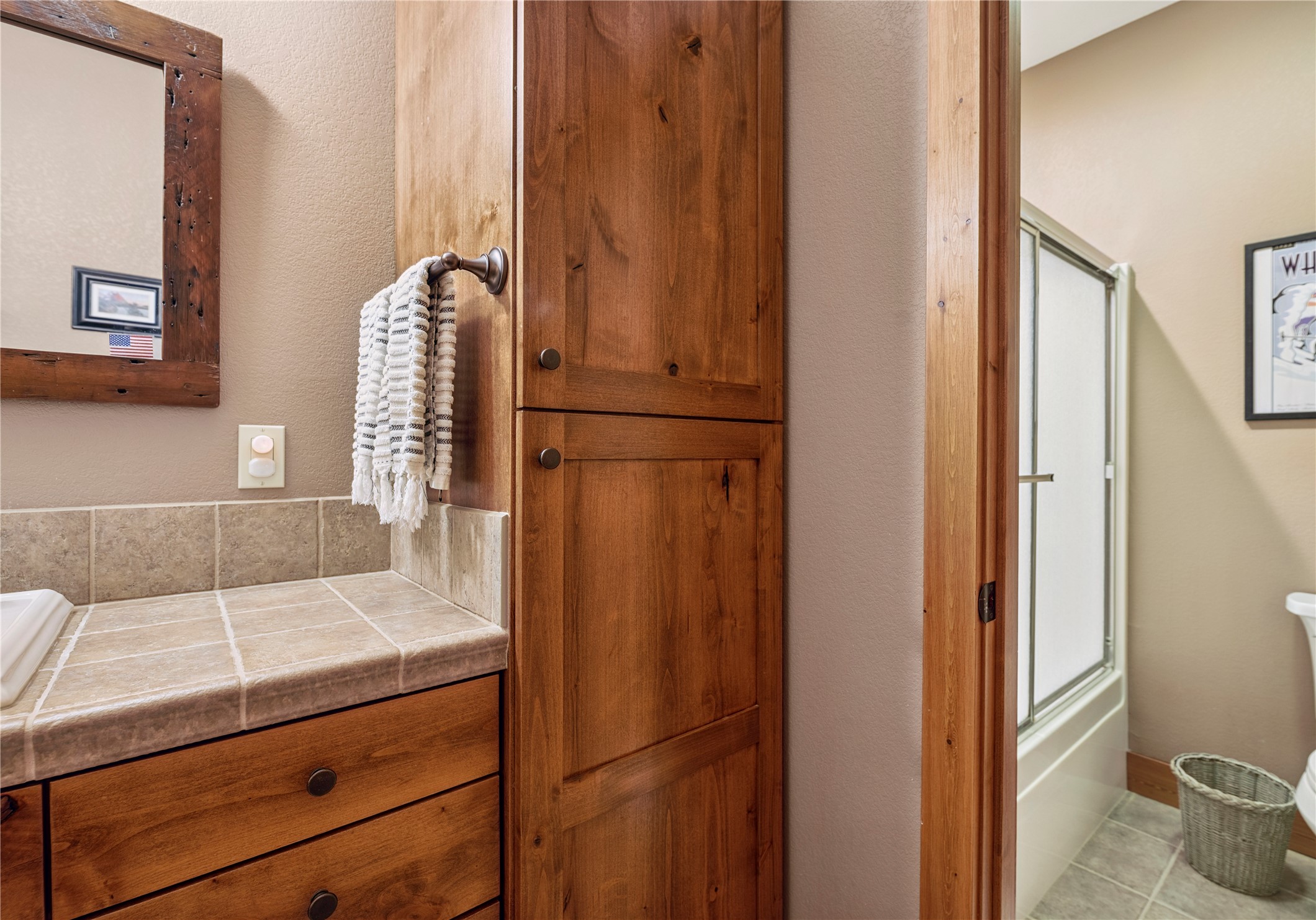 3813 Tamarack Avenue B Property Photo 37