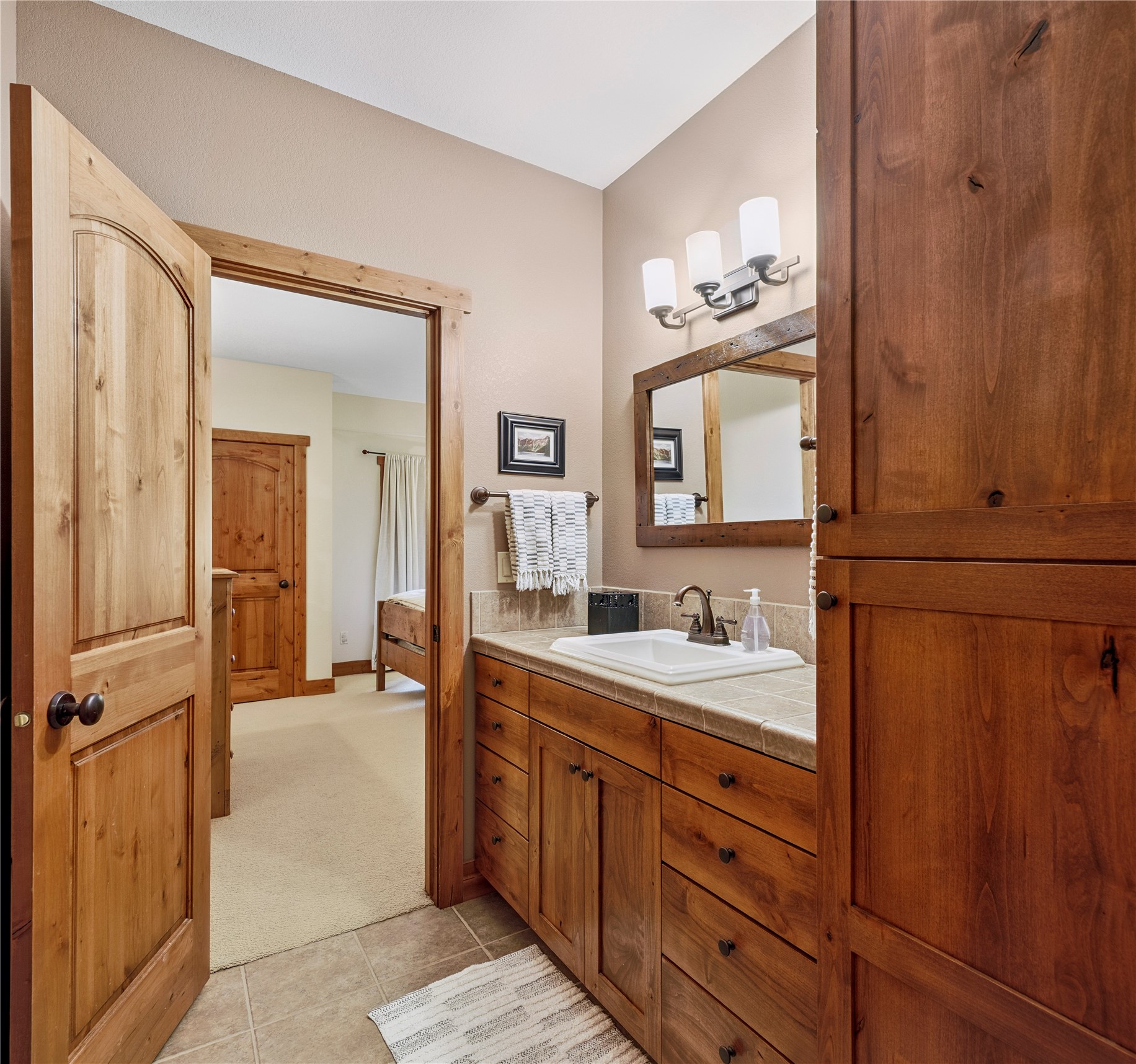 3813 Tamarack Avenue B Property Photo 38