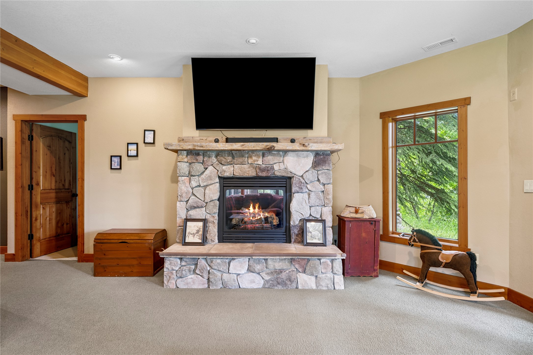 3813 Tamarack Avenue B Property Photo 40