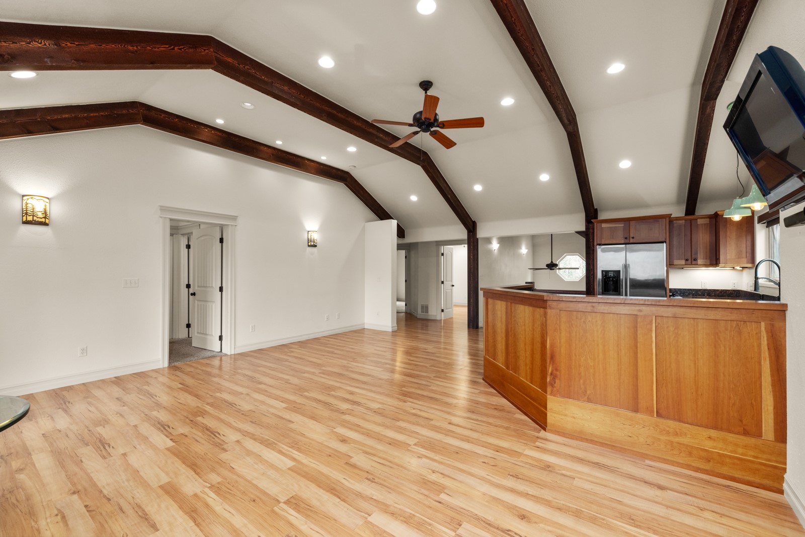 1038 Mountain Park Drive A Property Photo 5