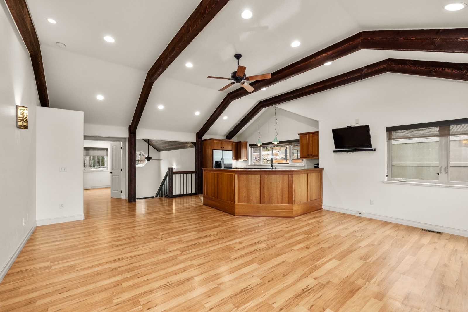 1038 Mountain Park Drive A Property Photo 6