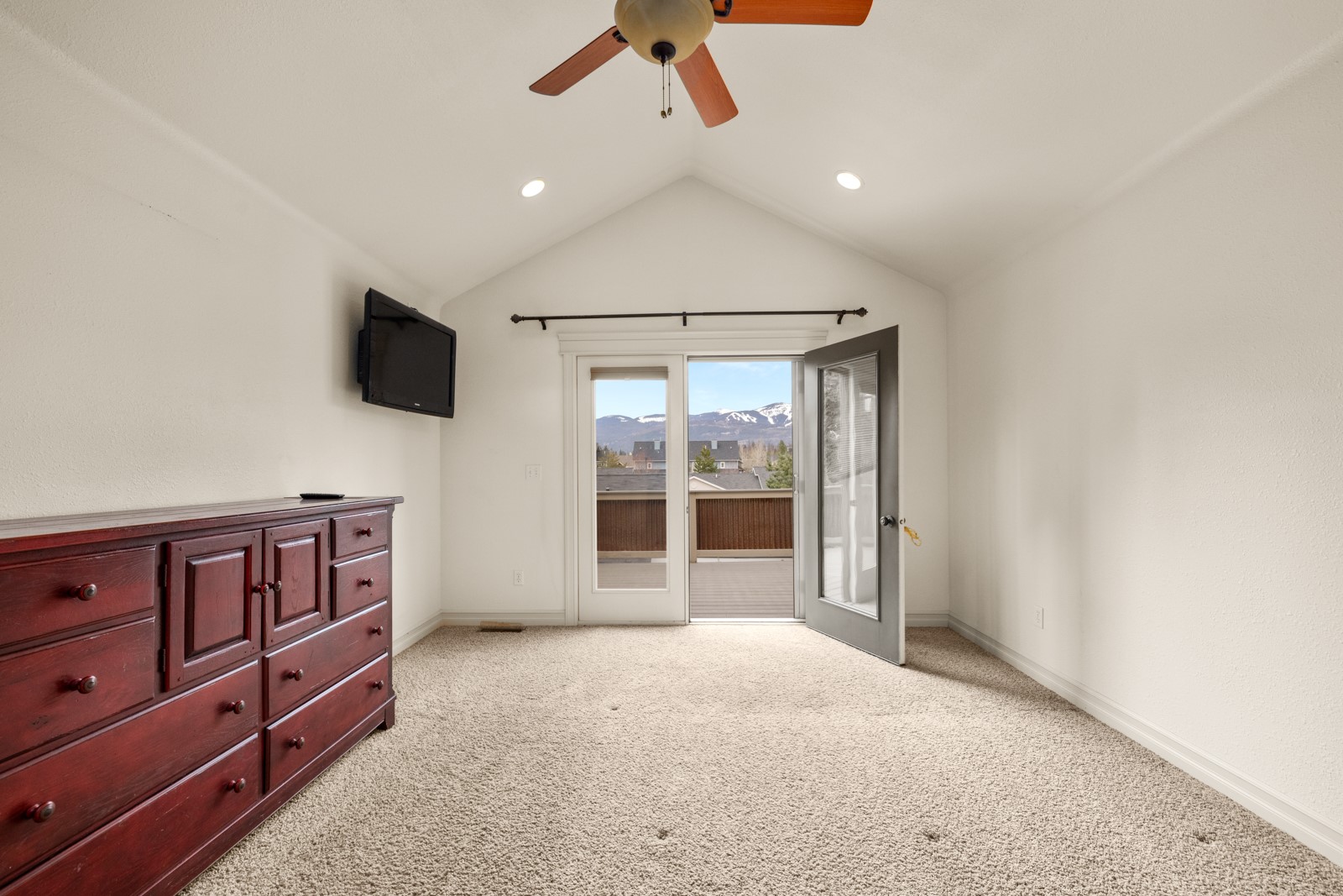 1038 Mountain Park Drive A Property Photo 11