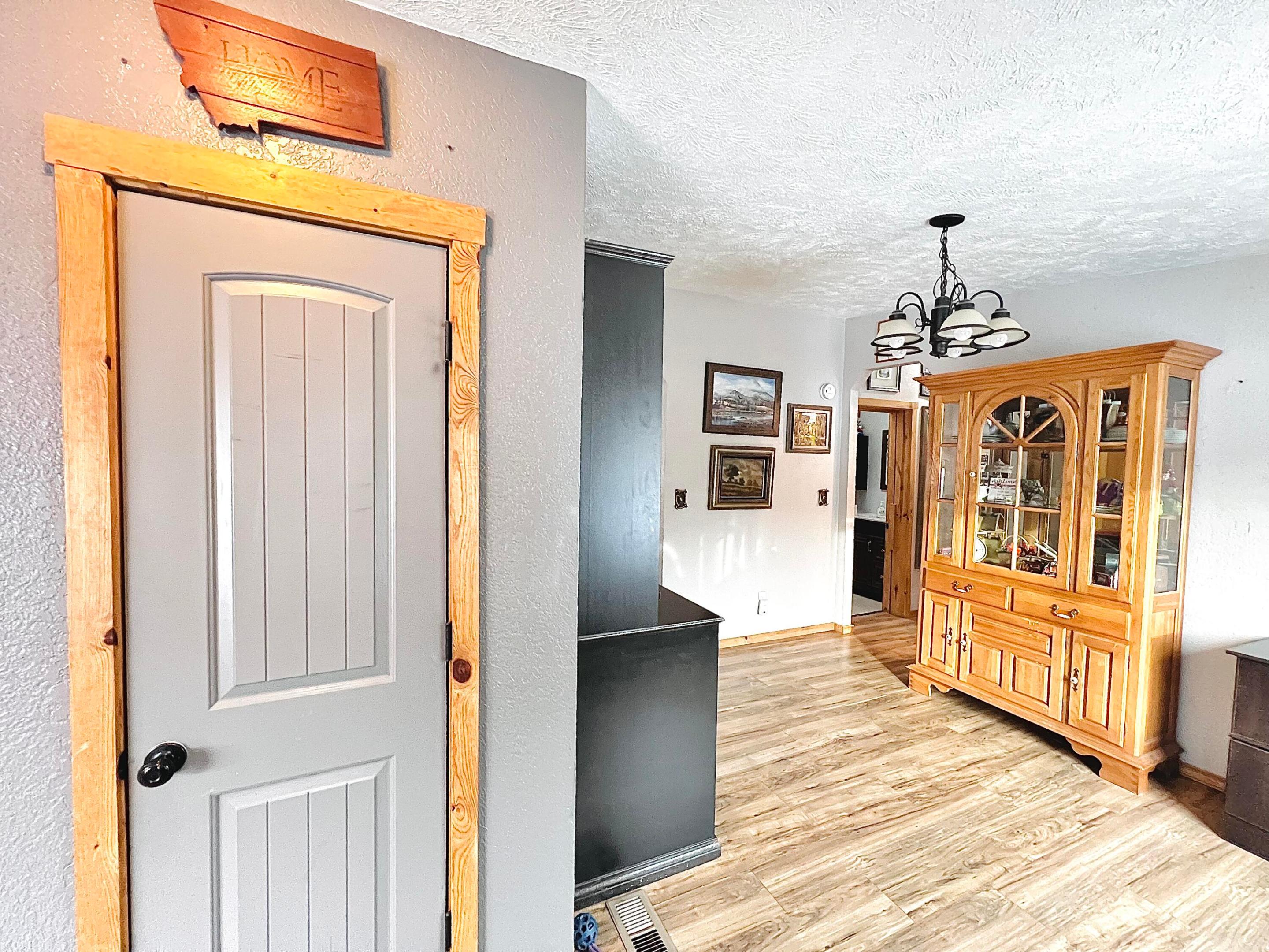 7246 Austin Road Property Photo 4