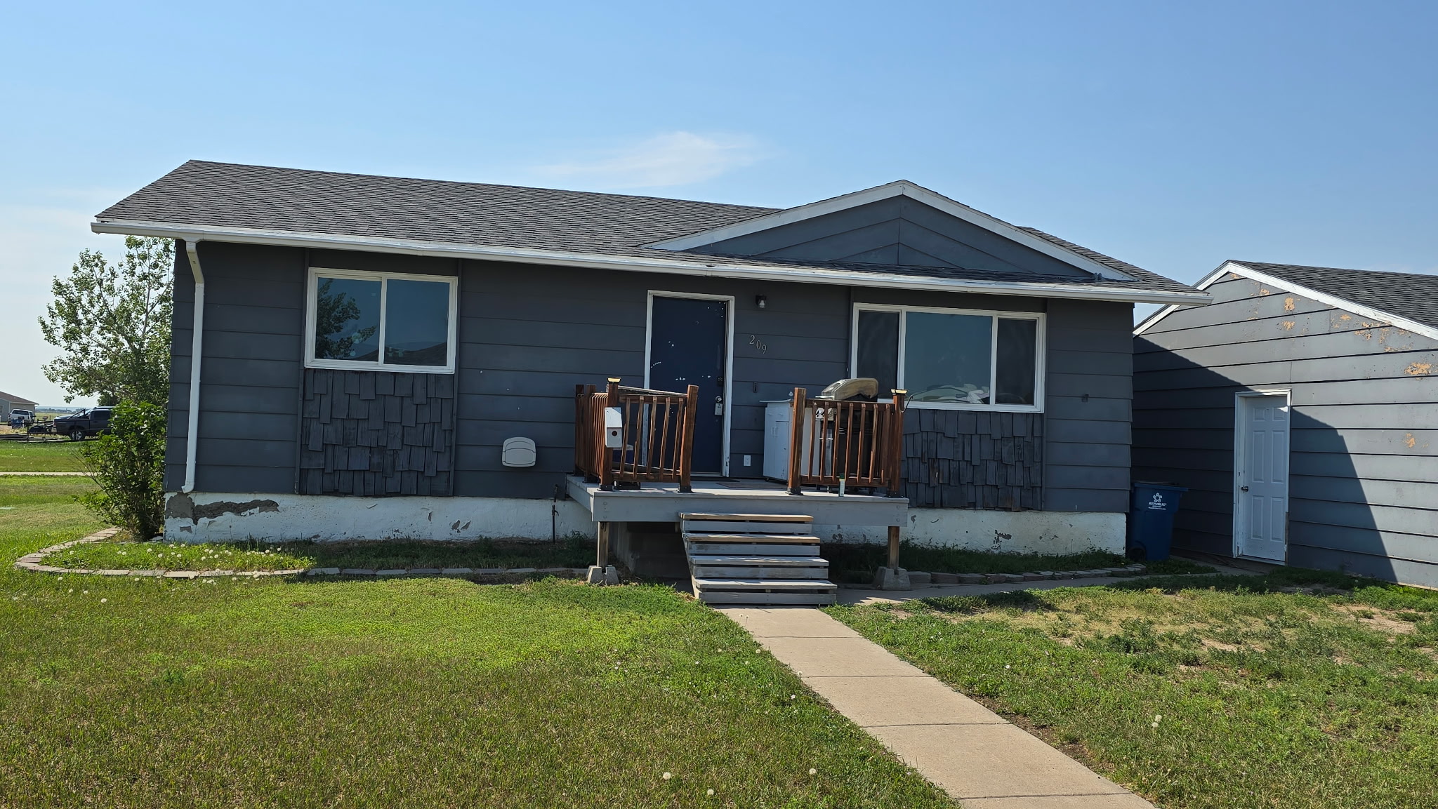 209 Washington Boulevard Property Photo 1