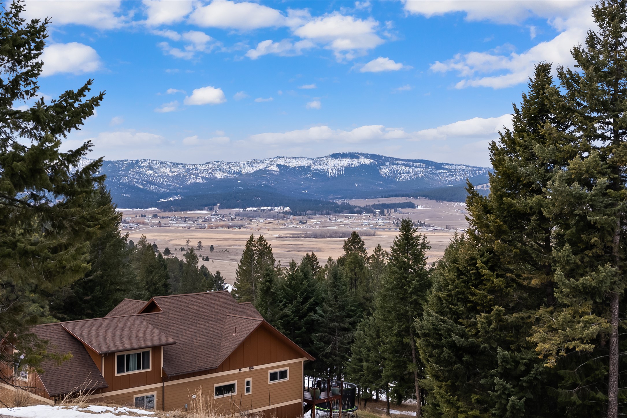 200 Walking Coyote Drive Property Photo 1