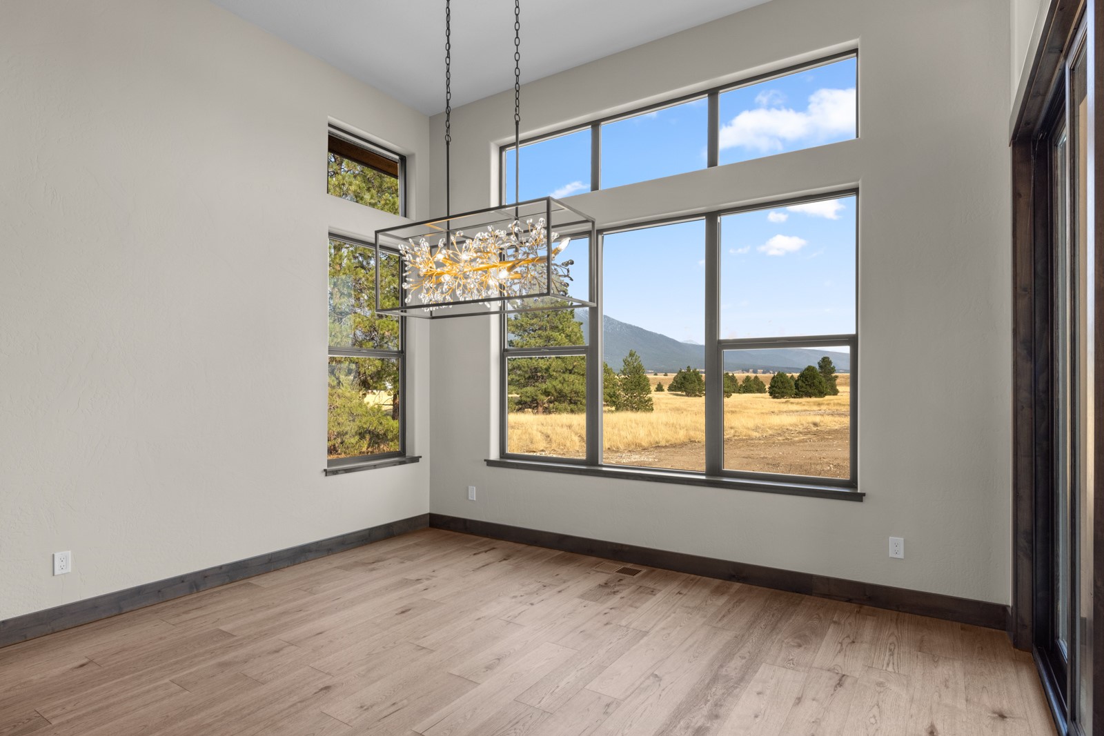 110 Paradise Loop Property Photo 13