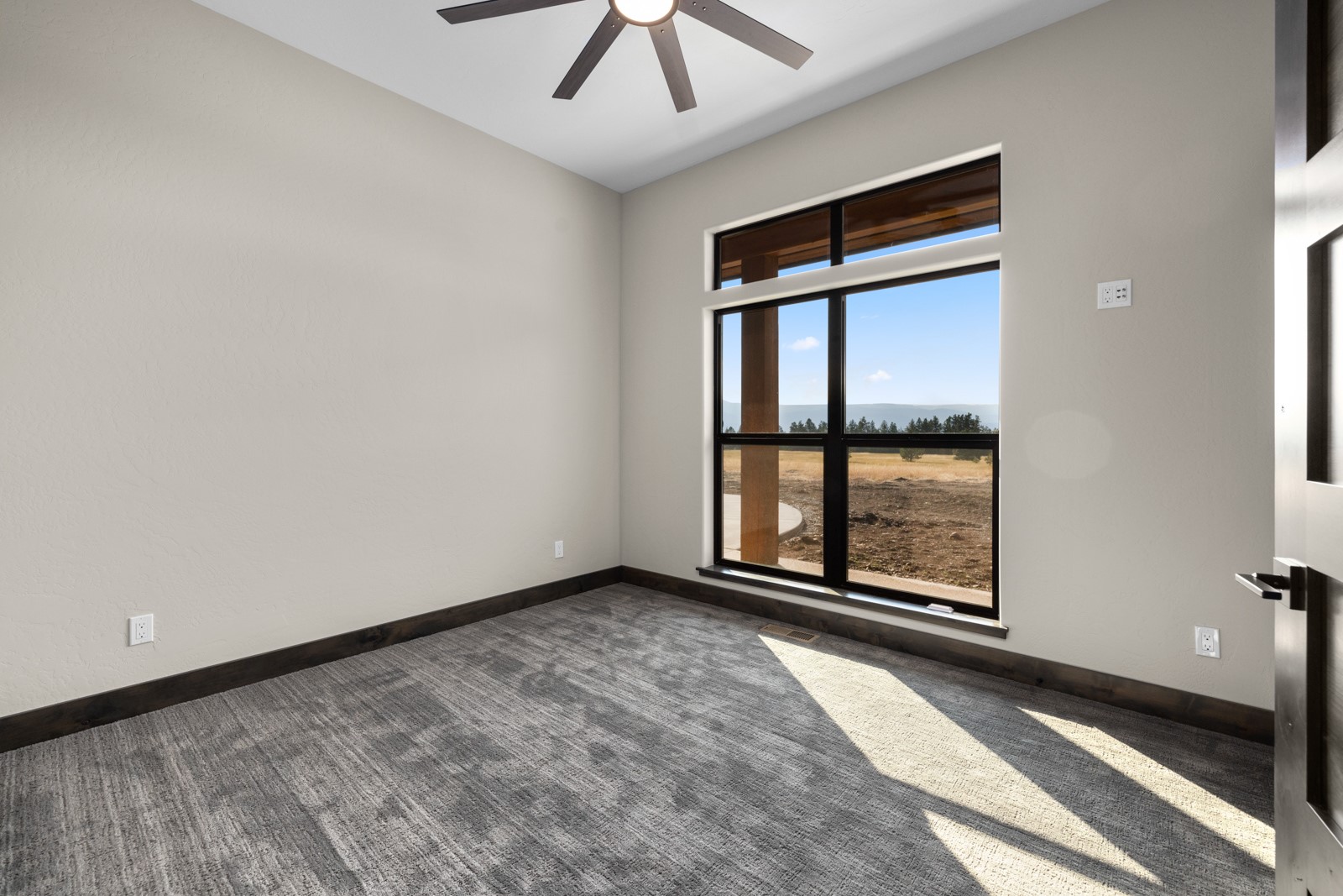 110 Paradise Loop Property Photo 41
