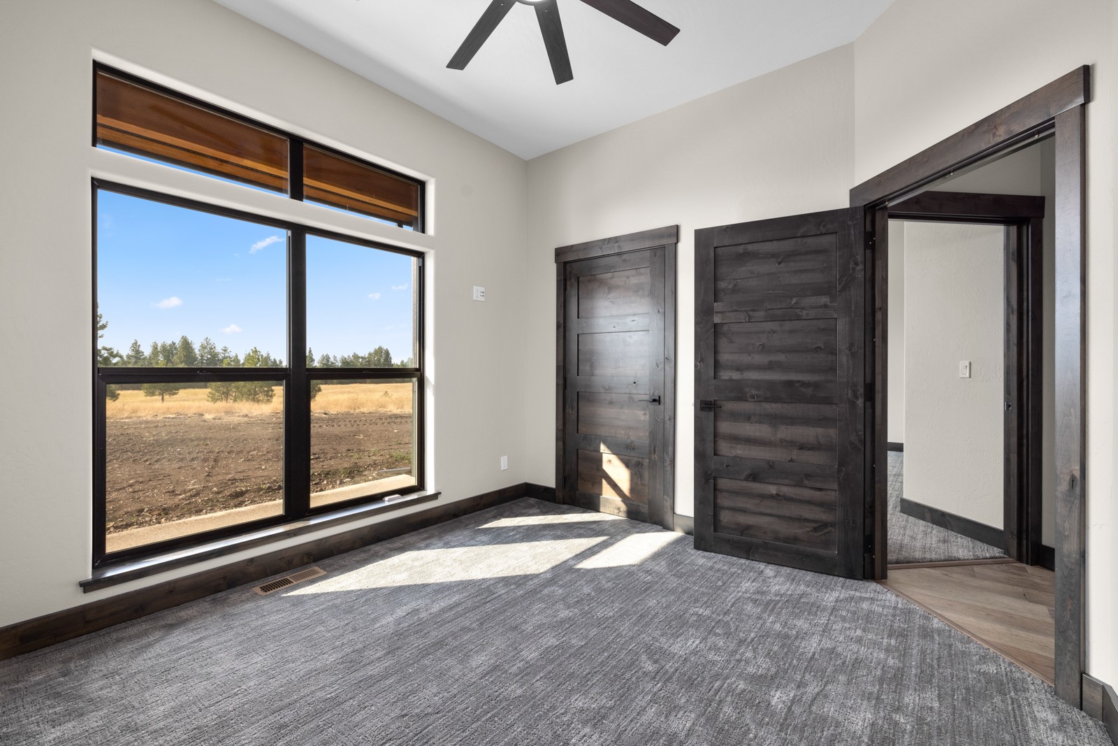 110 Paradise Loop Property Photo 42