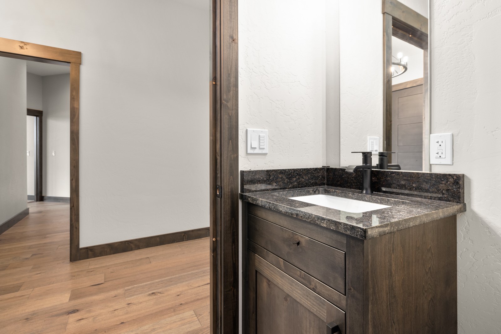 110 Paradise Loop Property Photo 43