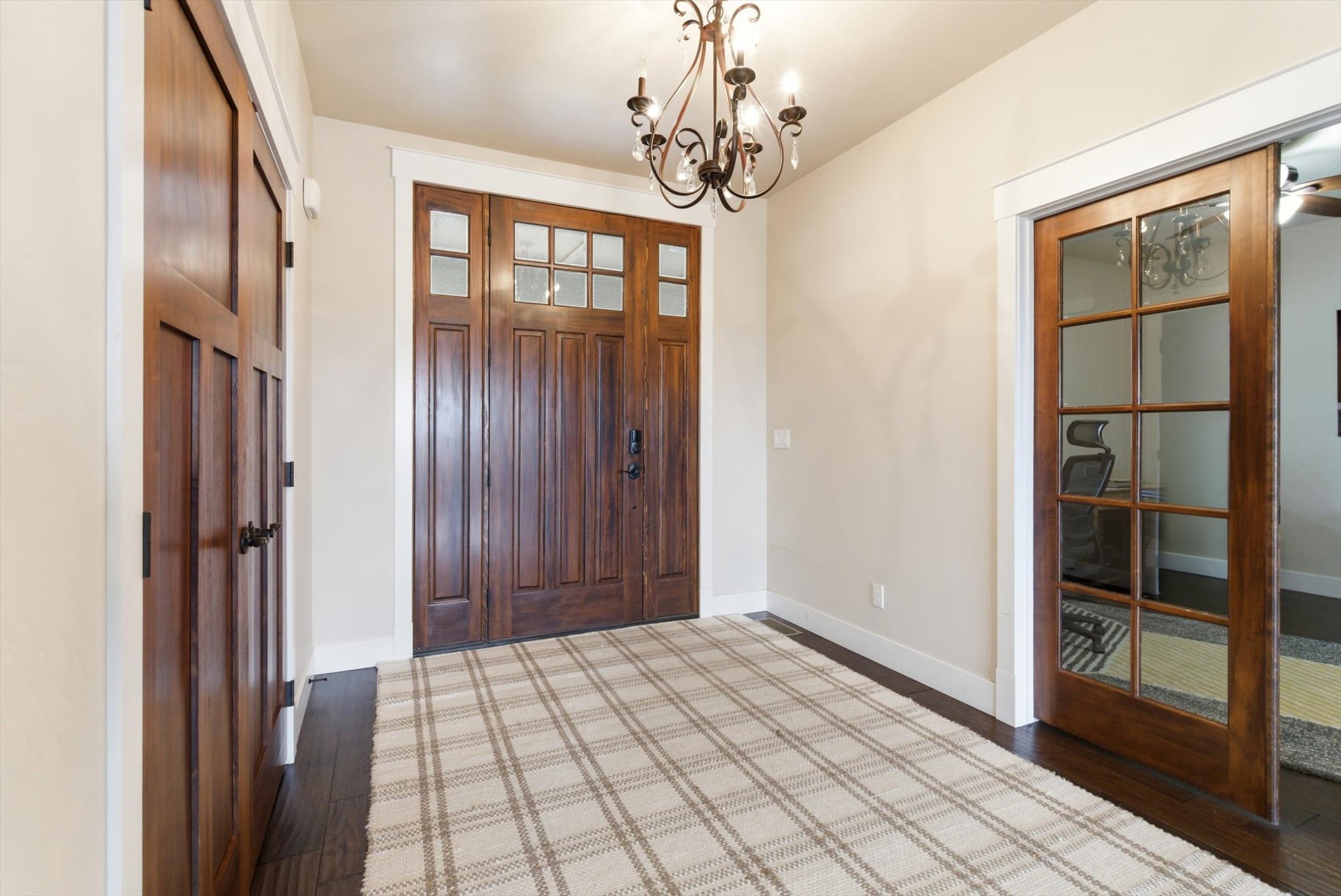 317 Stoneridge Drive Property Photo 11