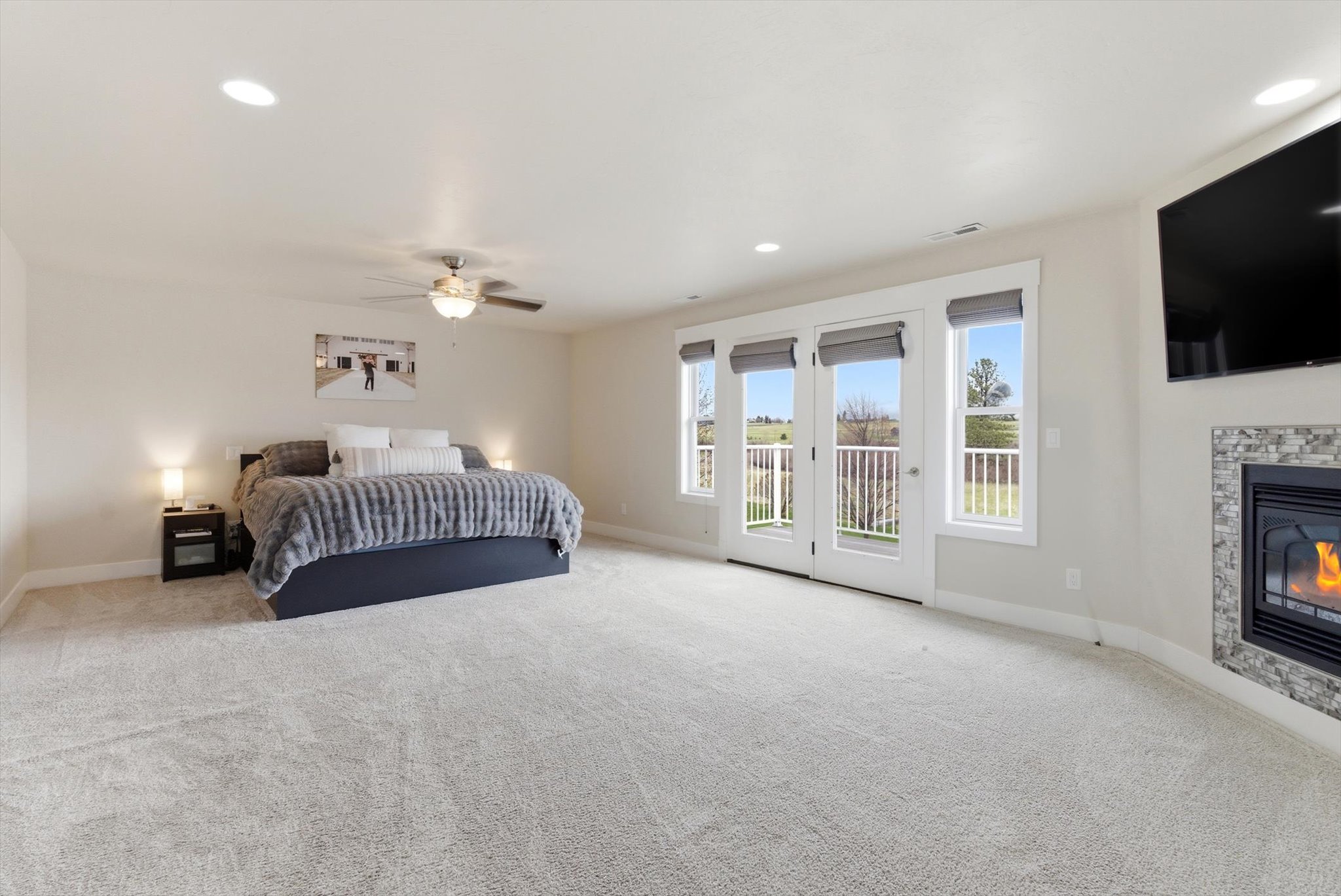 317 Stoneridge Drive Property Photo 16