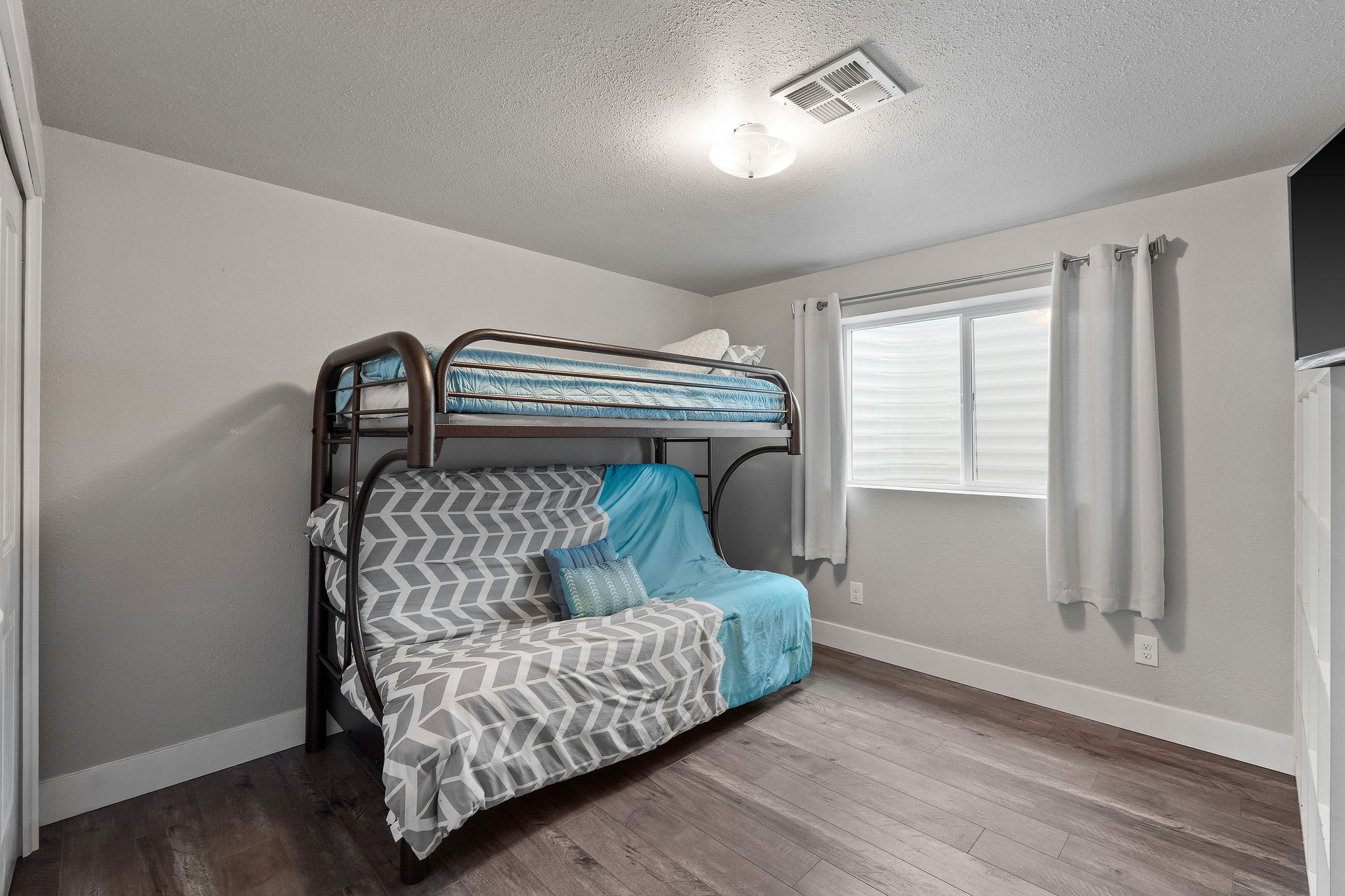 1280 Timber Ridge Court Property Photo 35