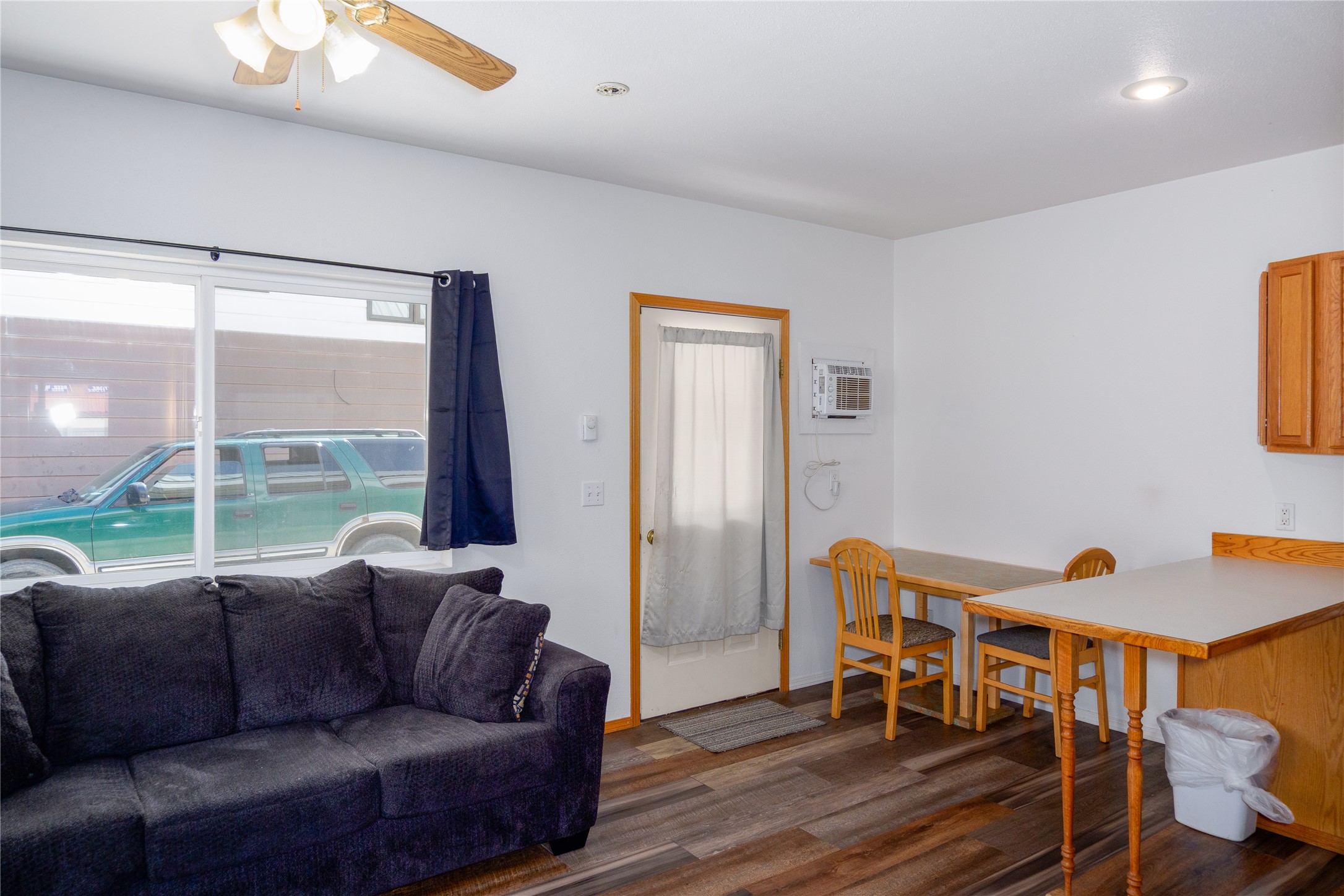 213 E Missoula Avenue Property Photo 17