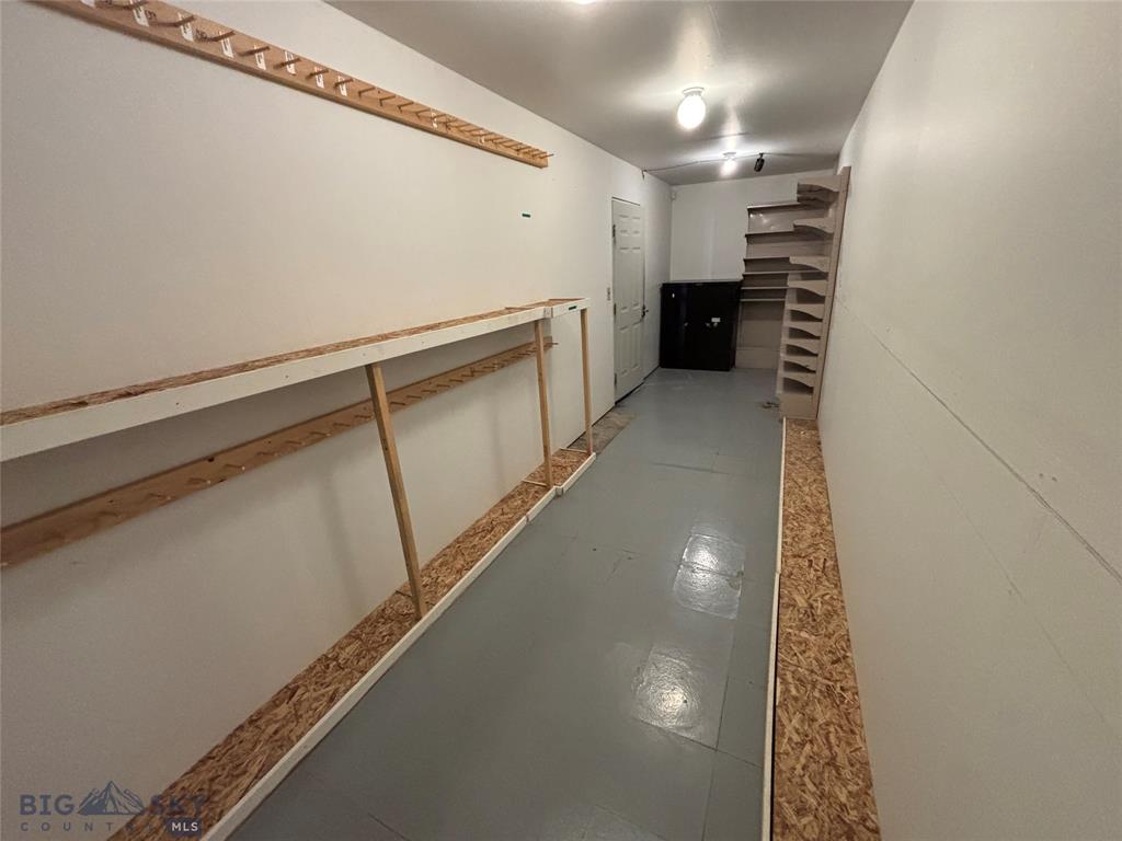 200 E Commercial Property Photo 20