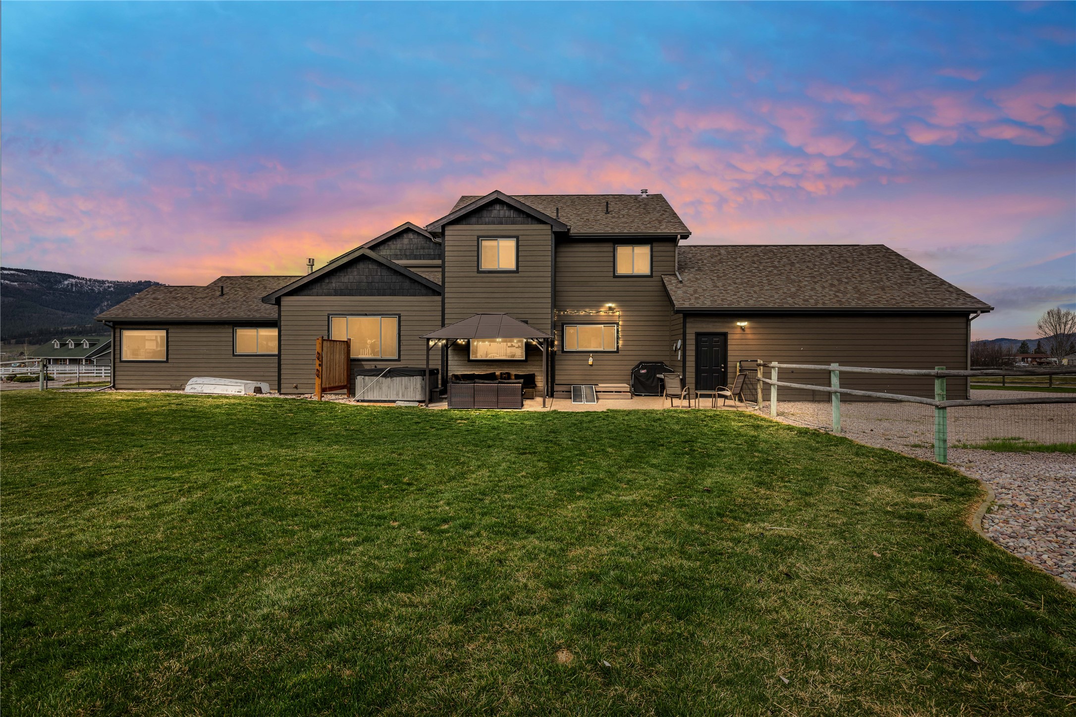 72804 Williams Way Property Photo 3