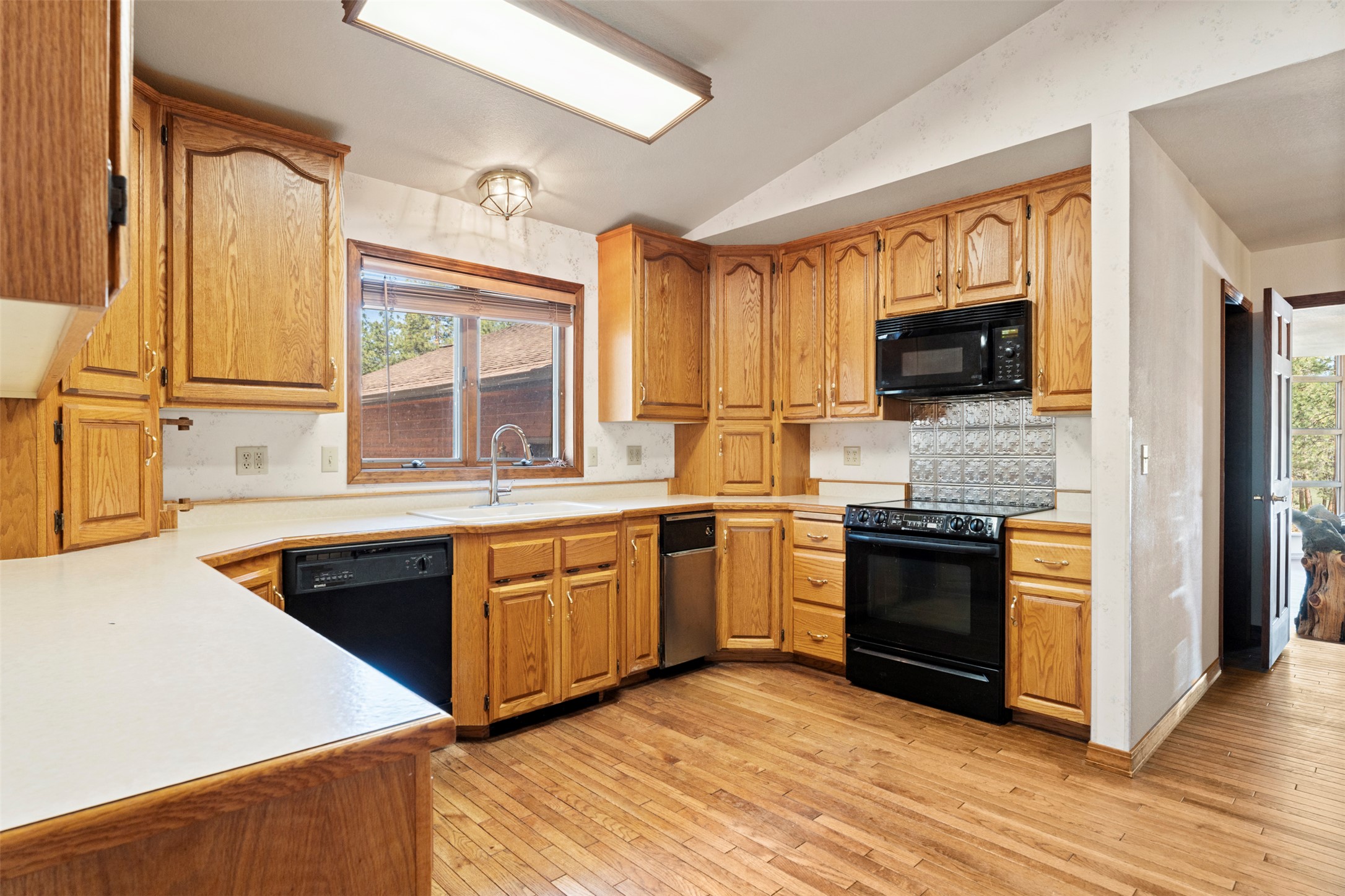 912 Weber Butte Trail Property Photo 10