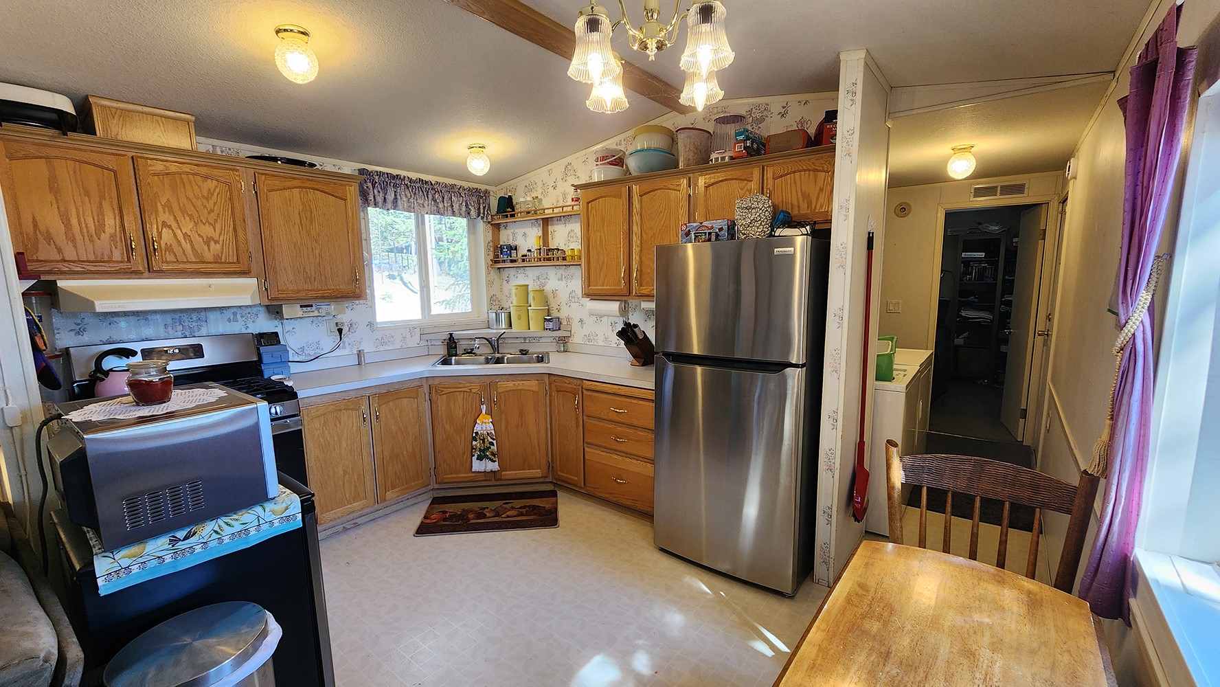 1894 La Brant Road Property Photo 11