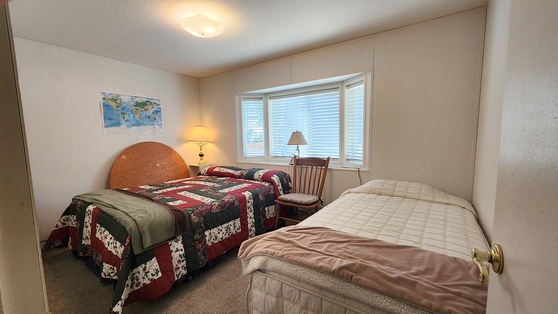 1894 La Brant Road Property Photo 15