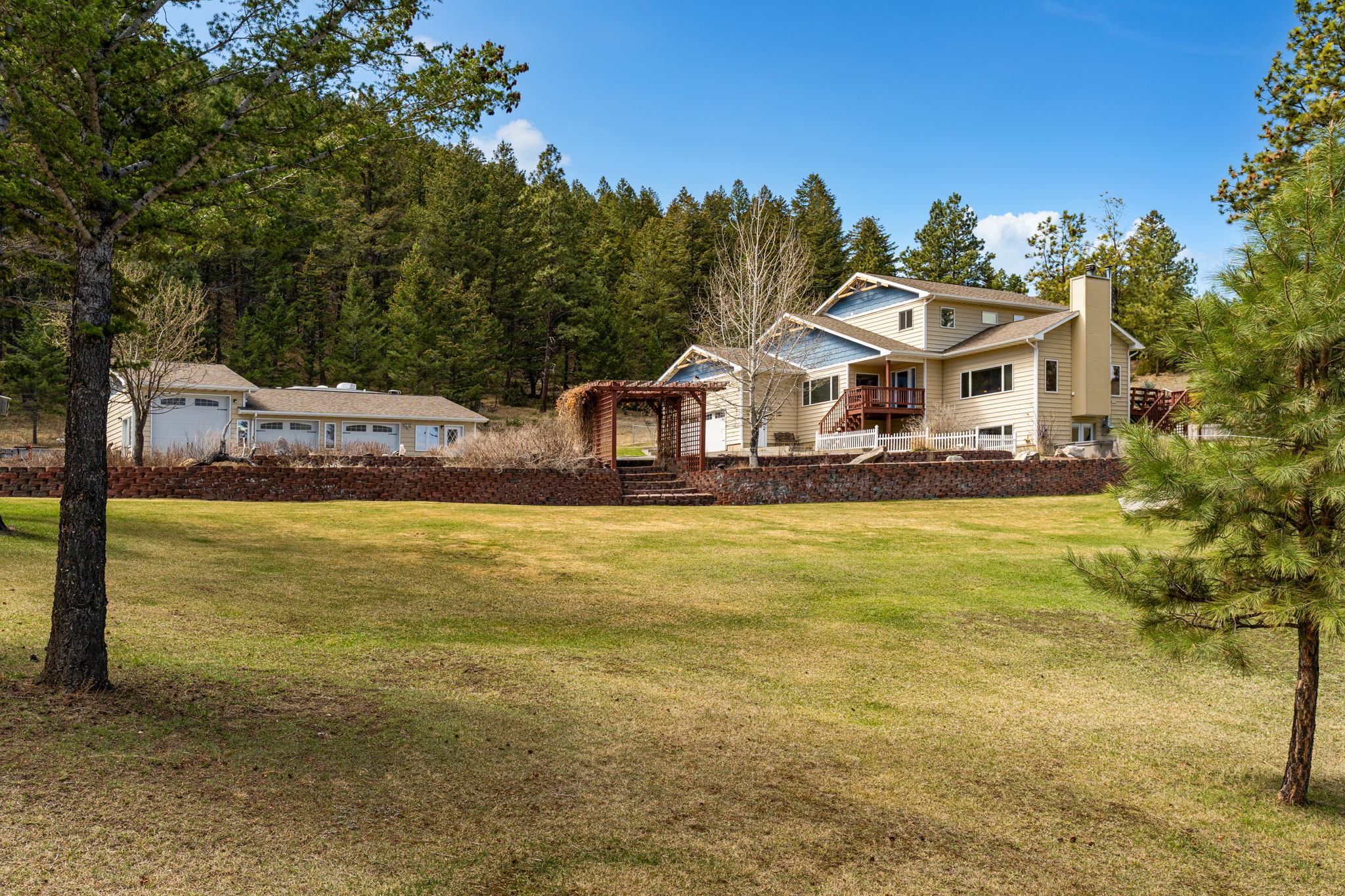 1059 Hwy 282 Property Photo 1
