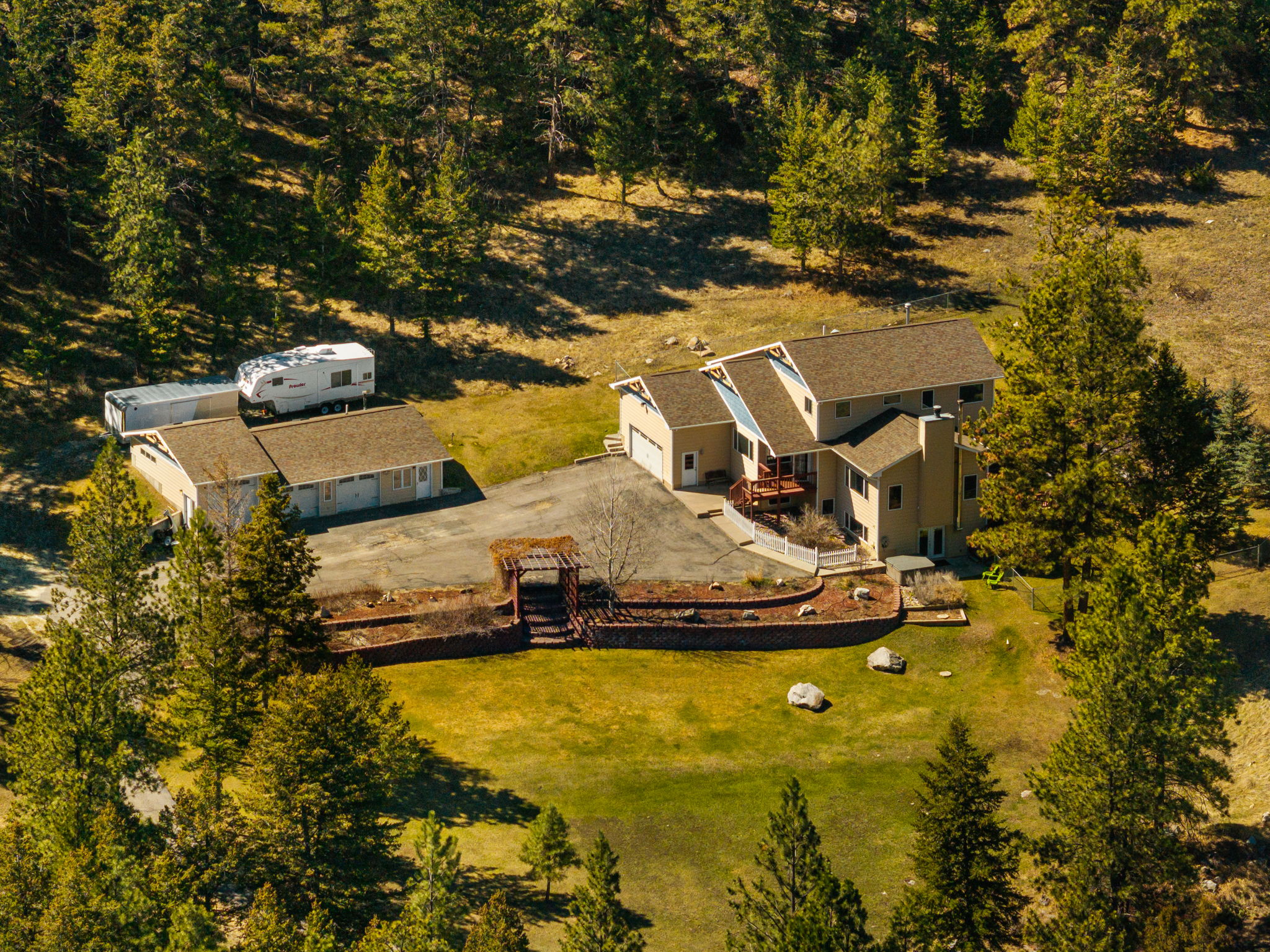 1059 Hwy 282 Property Photo 4