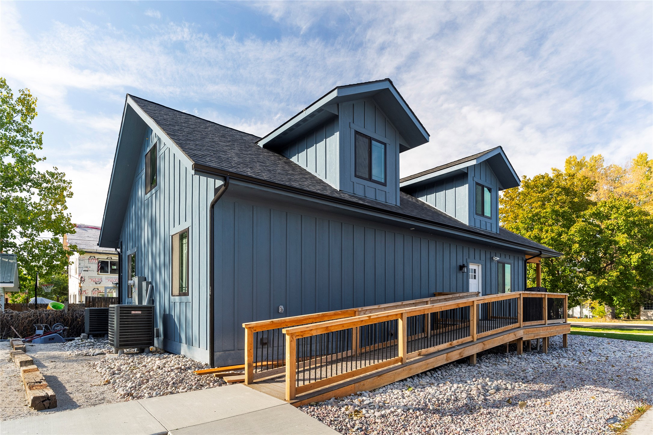 101 4th Avenue W Property Photo 5