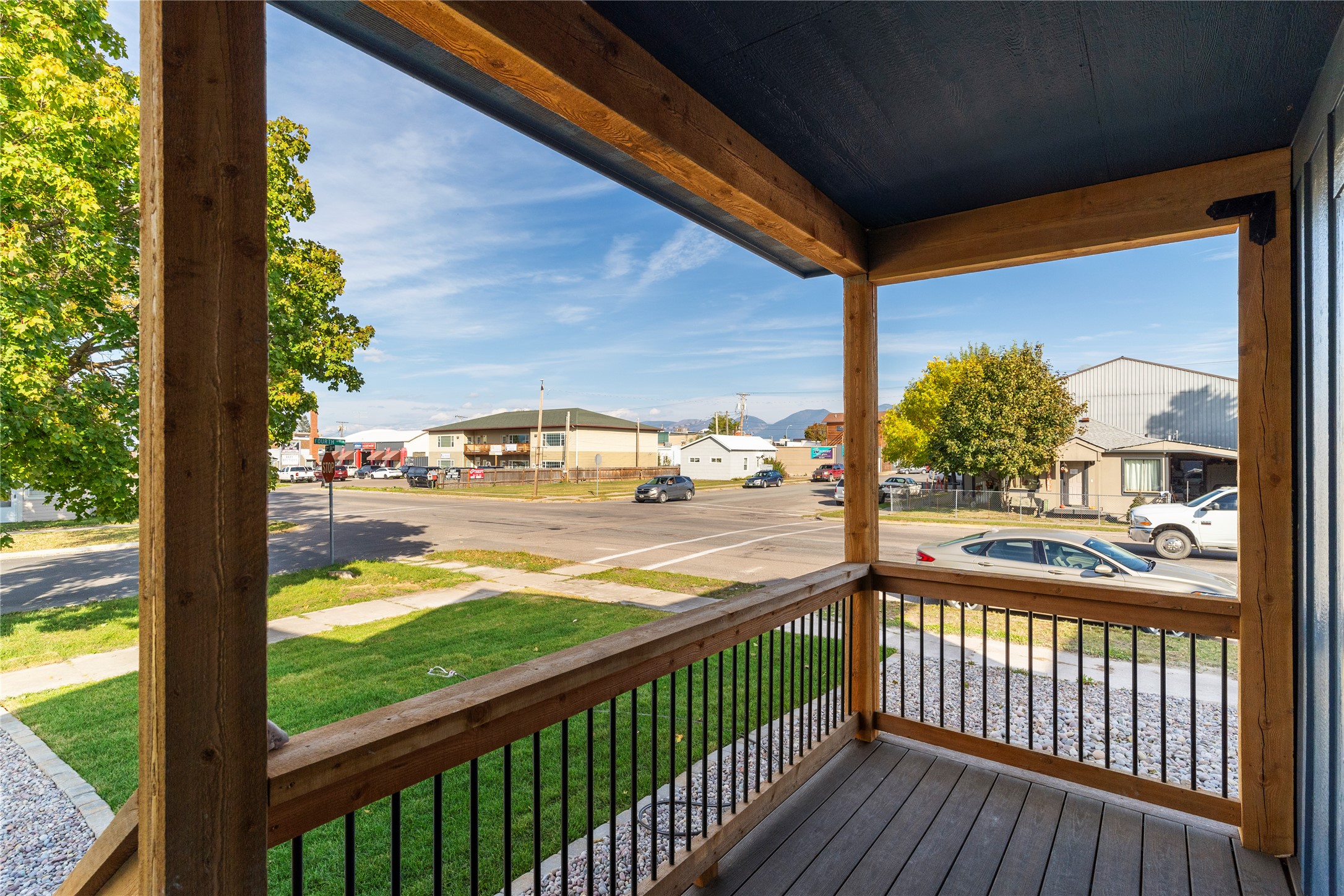 101 4th Avenue W Property Photo 8