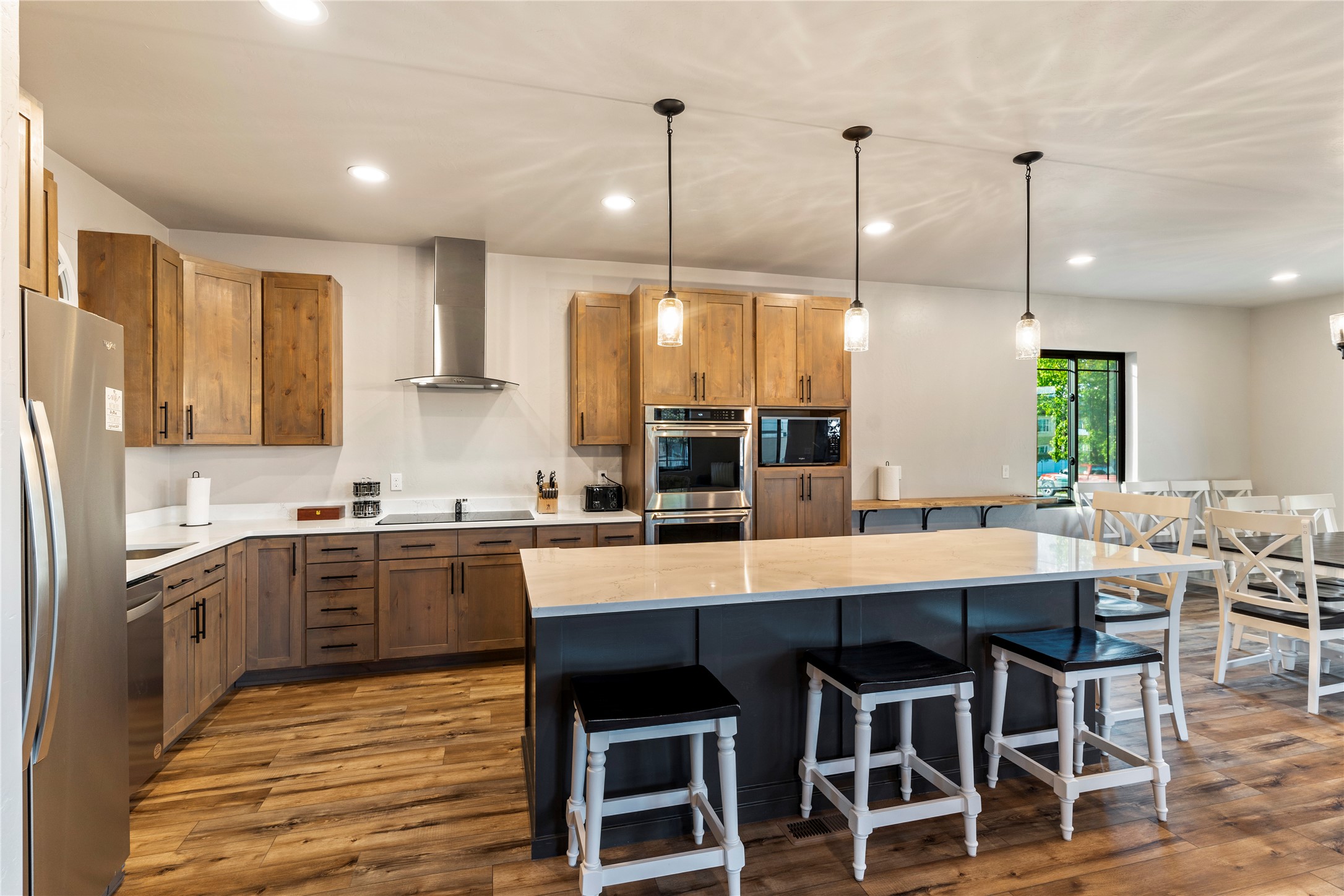 101 4th Avenue W Property Photo 14