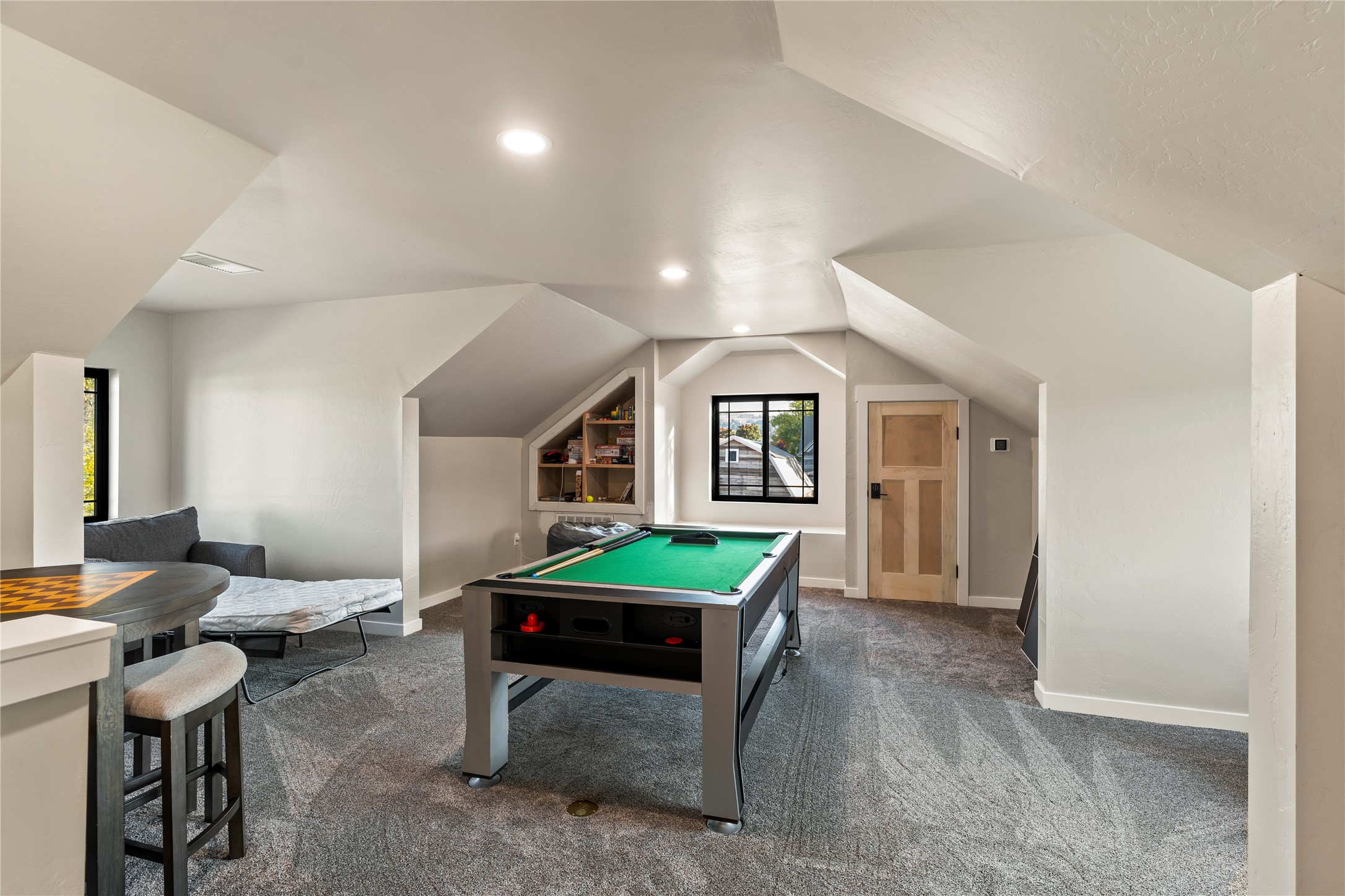 101 4th Avenue W Property Photo 31