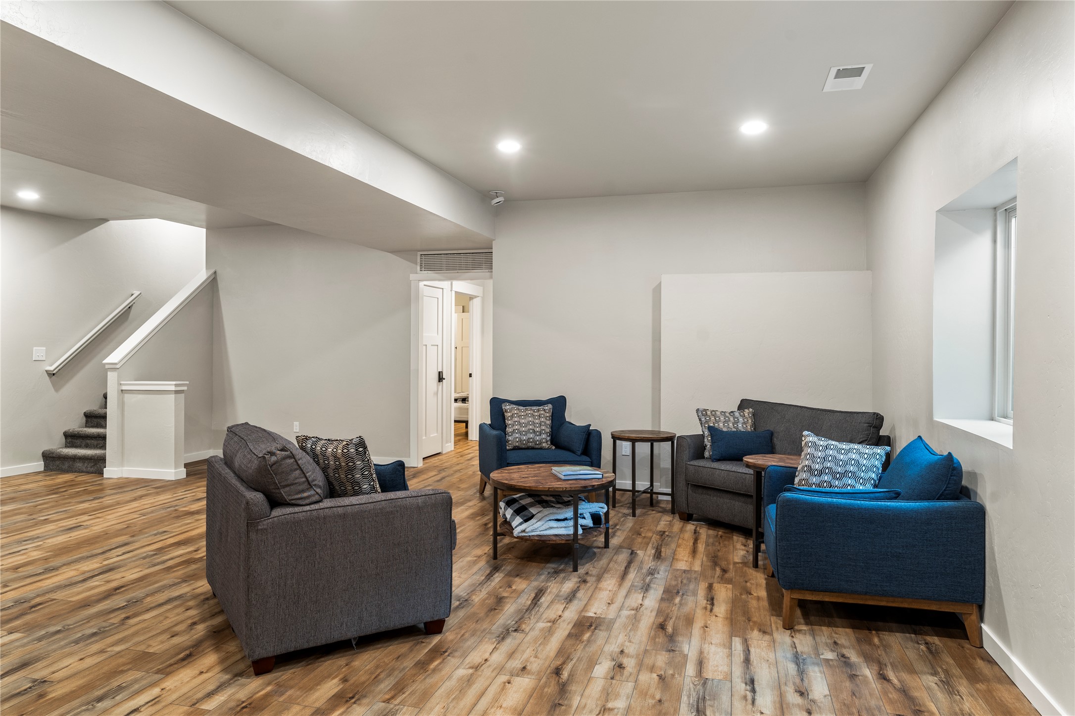 101 4th Avenue W Property Photo 41