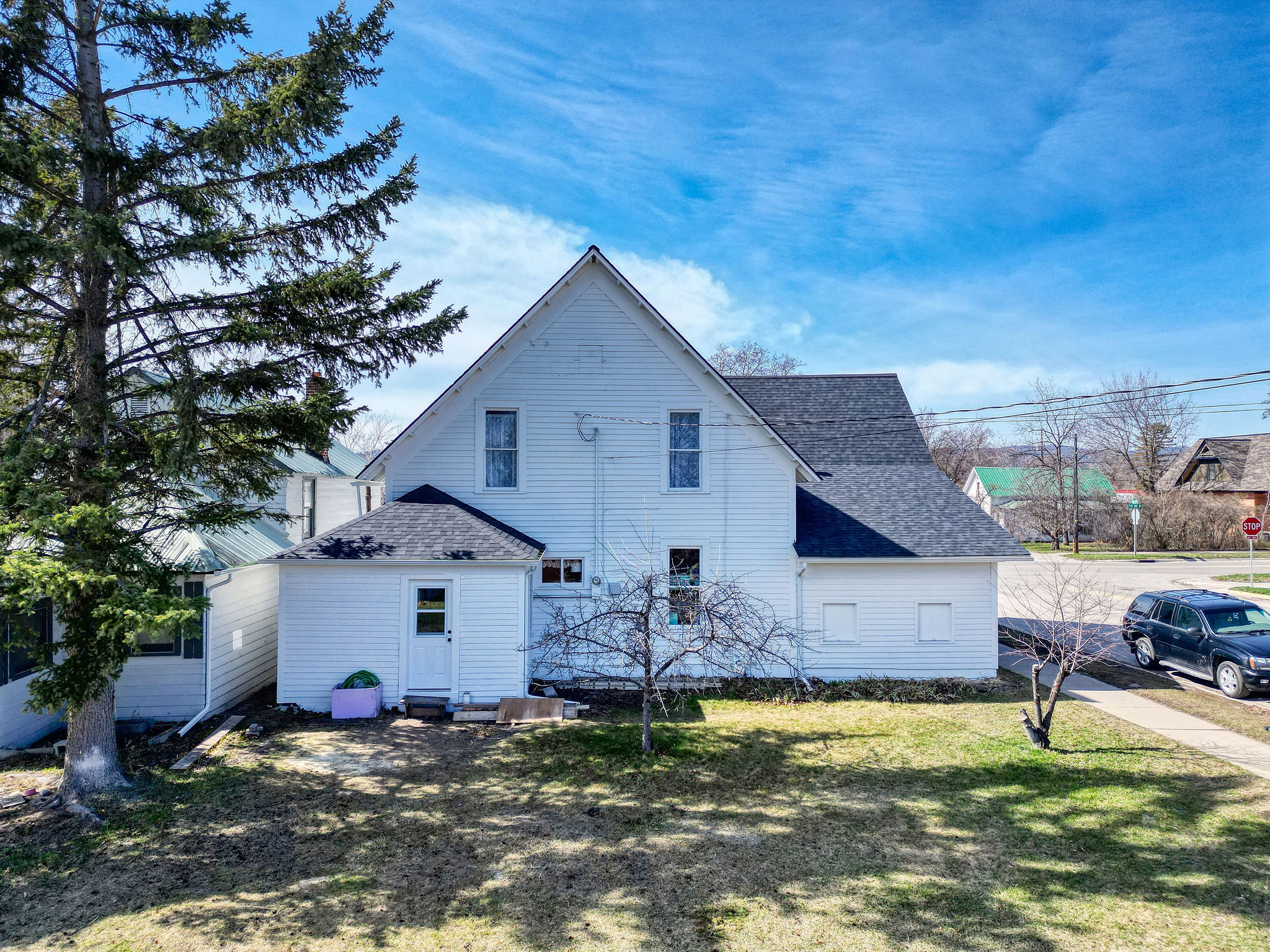 203 5th Avenue W Property Photo 8