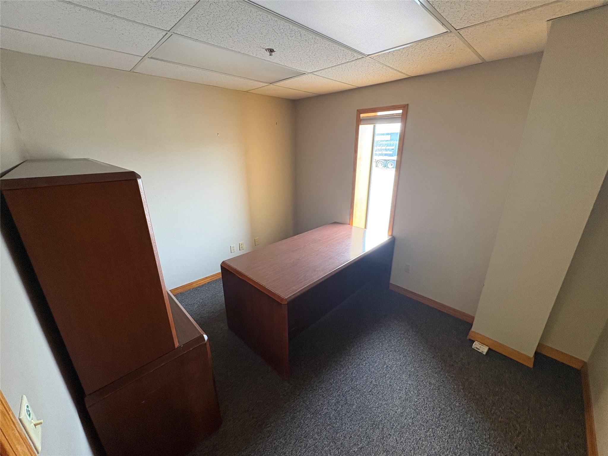 5625 Expressway Drive Property Photo 8