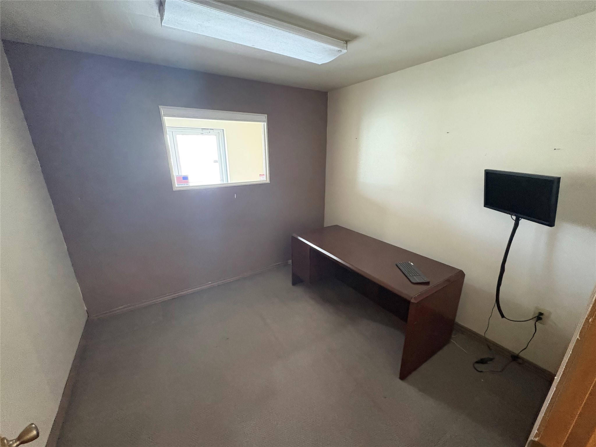 5625 Expressway Drive Property Photo 9