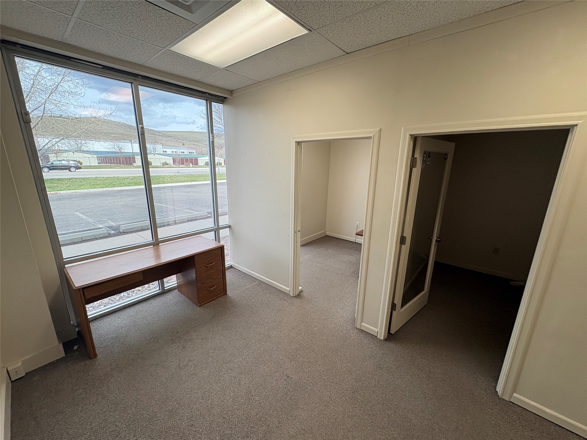 5625 Expressway Drive Property Photo 10