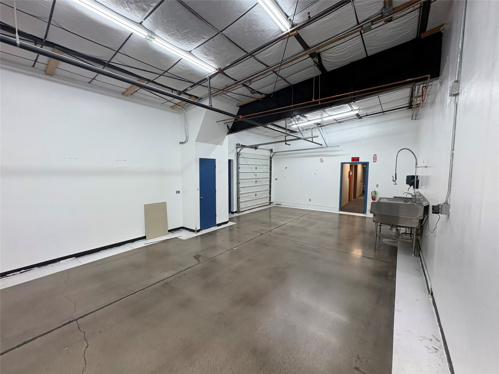 5625 Expressway Drive Property Photo 12