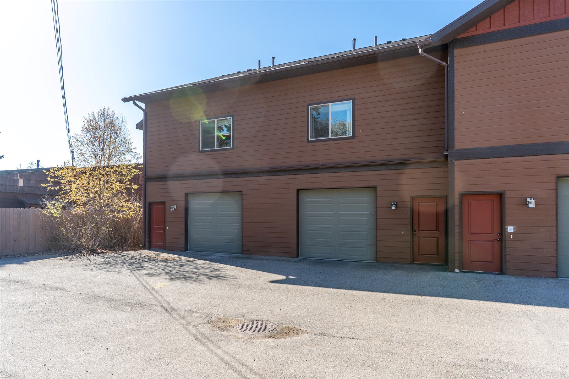 657 Commerce Street Property Photo 28