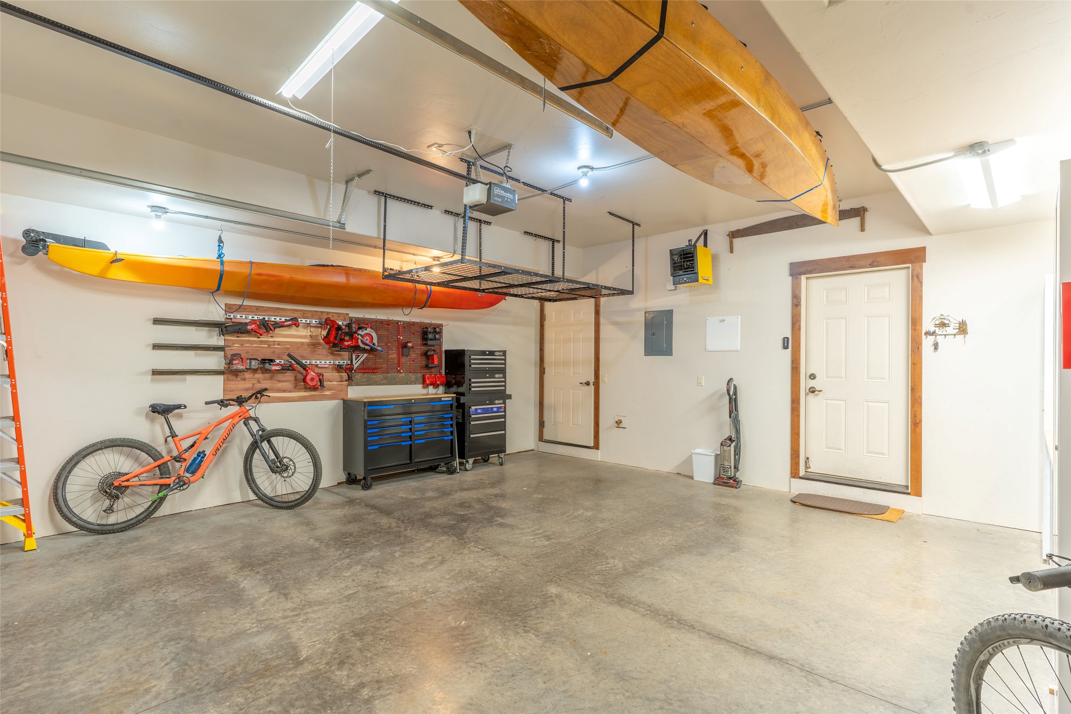 657 Commerce Street Property Photo 29